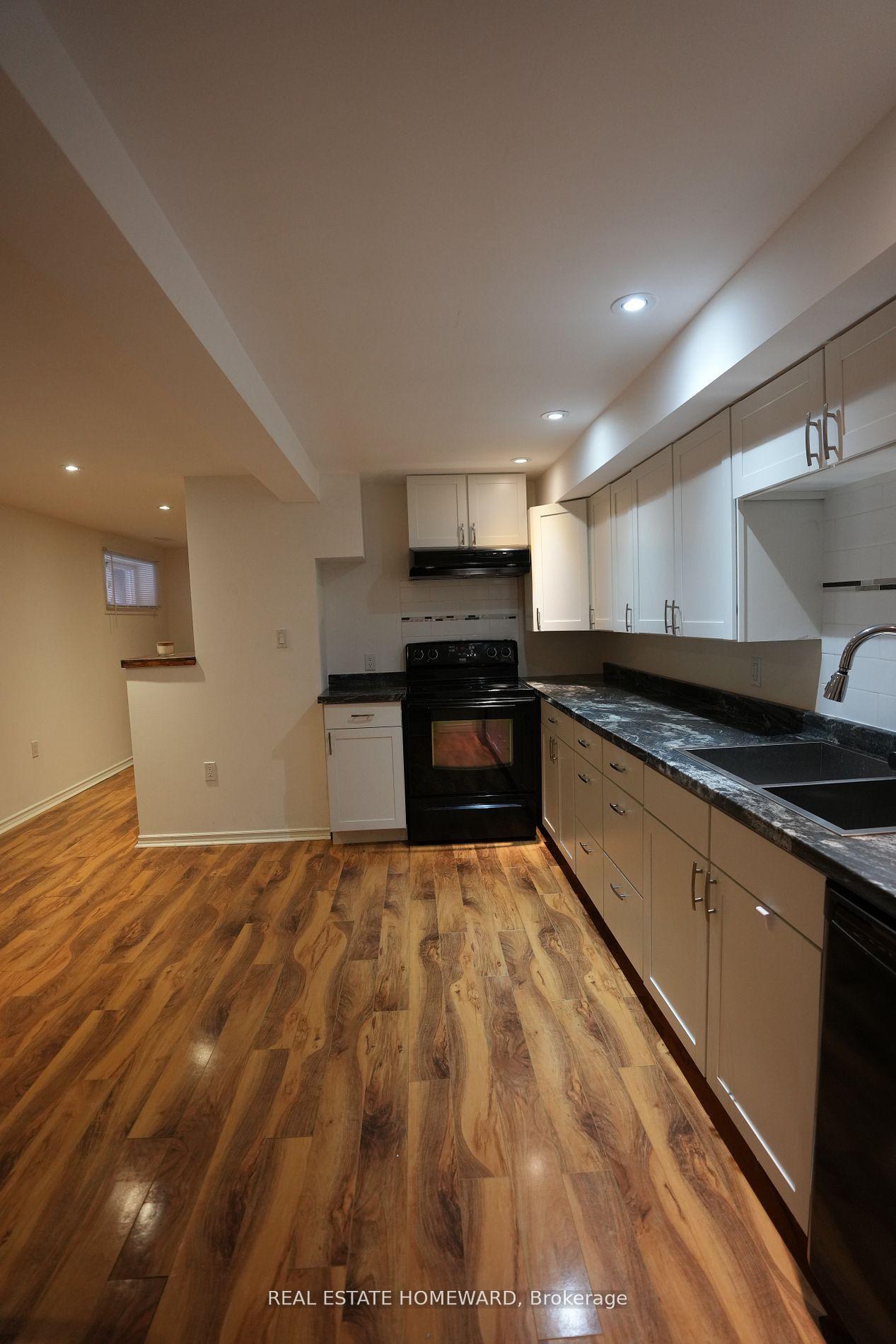 Photo 4 of 343 Monarch Park Avenue, Toronto, Danforth Village-East York — HOMEH