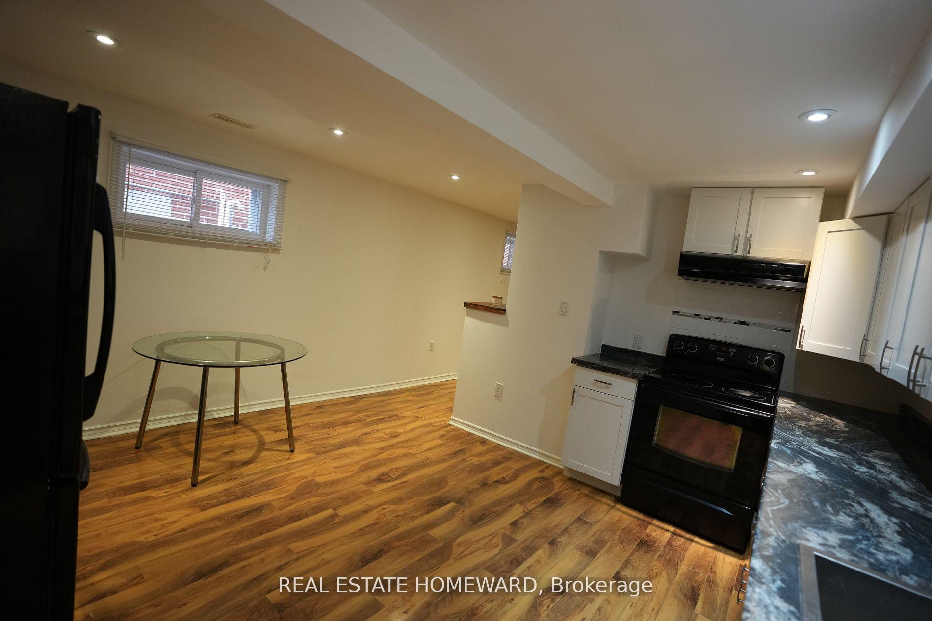 Photo 5 of 343 Monarch Park Avenue, Toronto, Danforth Village-East York — HOMEH