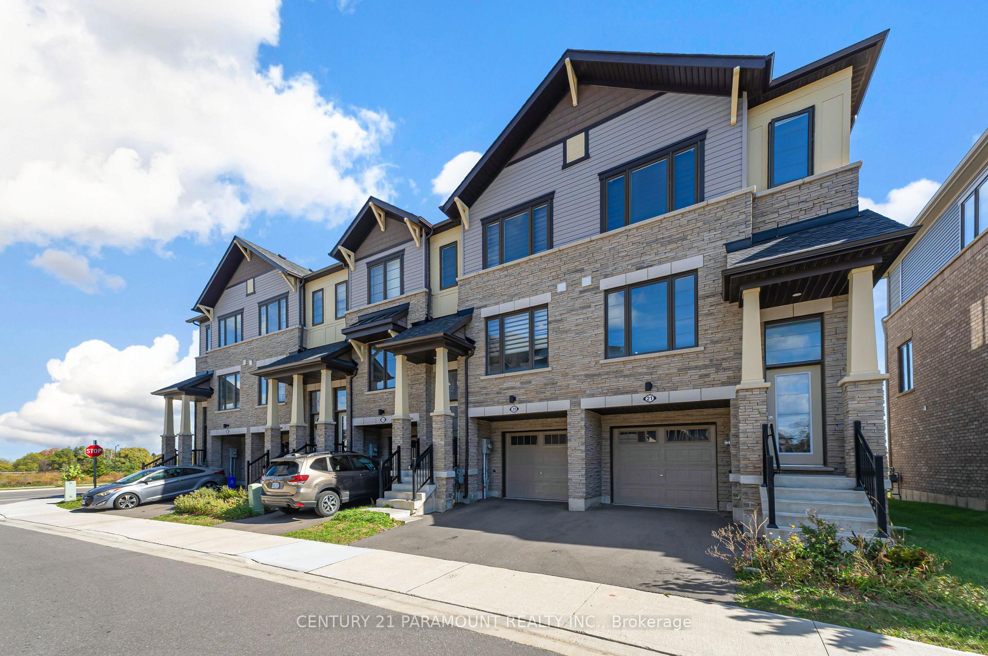 Photo 3 of Unit 20, 185 Bedrock Drive, Hamilton, Stoney Creek Mountain — HOMEH