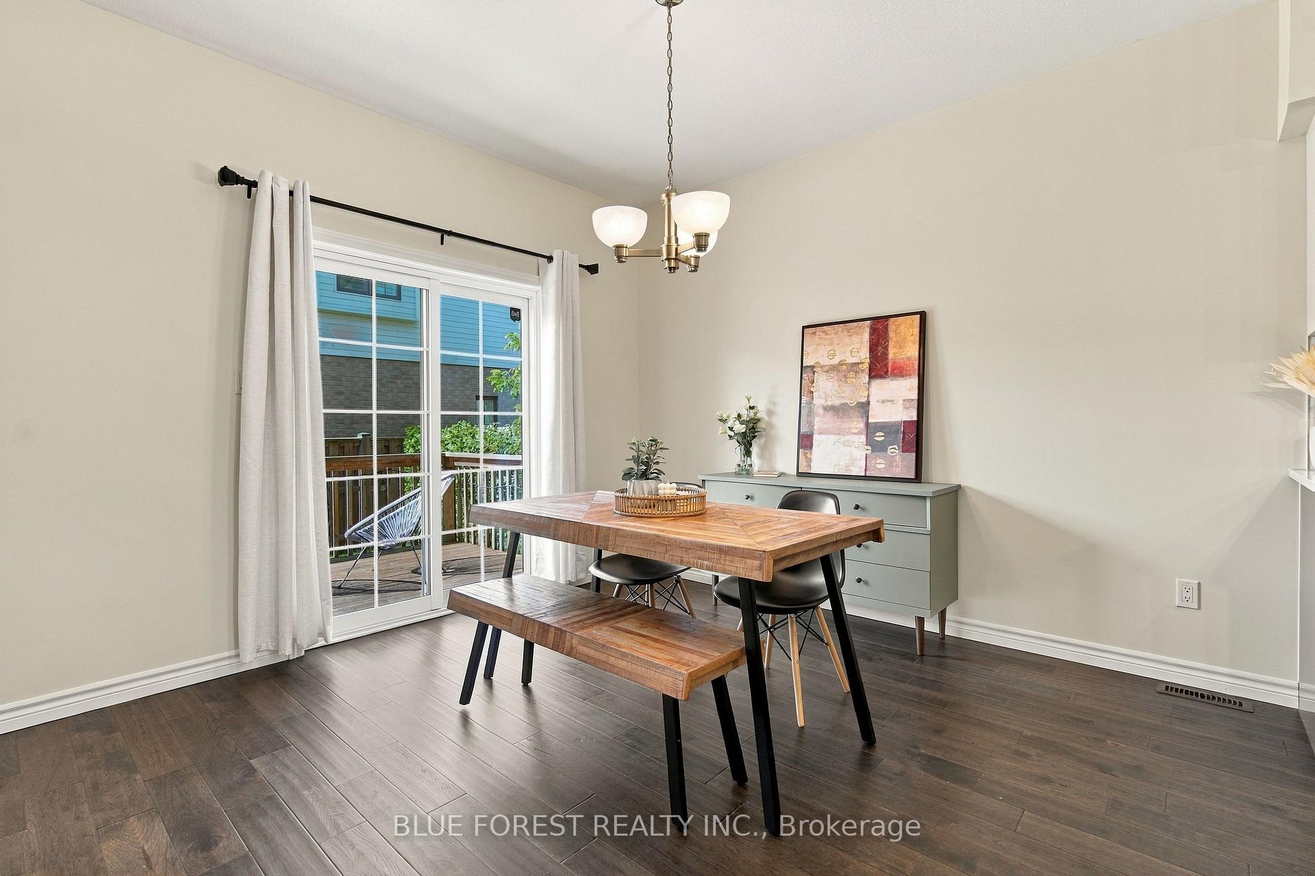 Photo 8 of Unit 52, 2910 Tokala Trail, London, North S — HOMEH