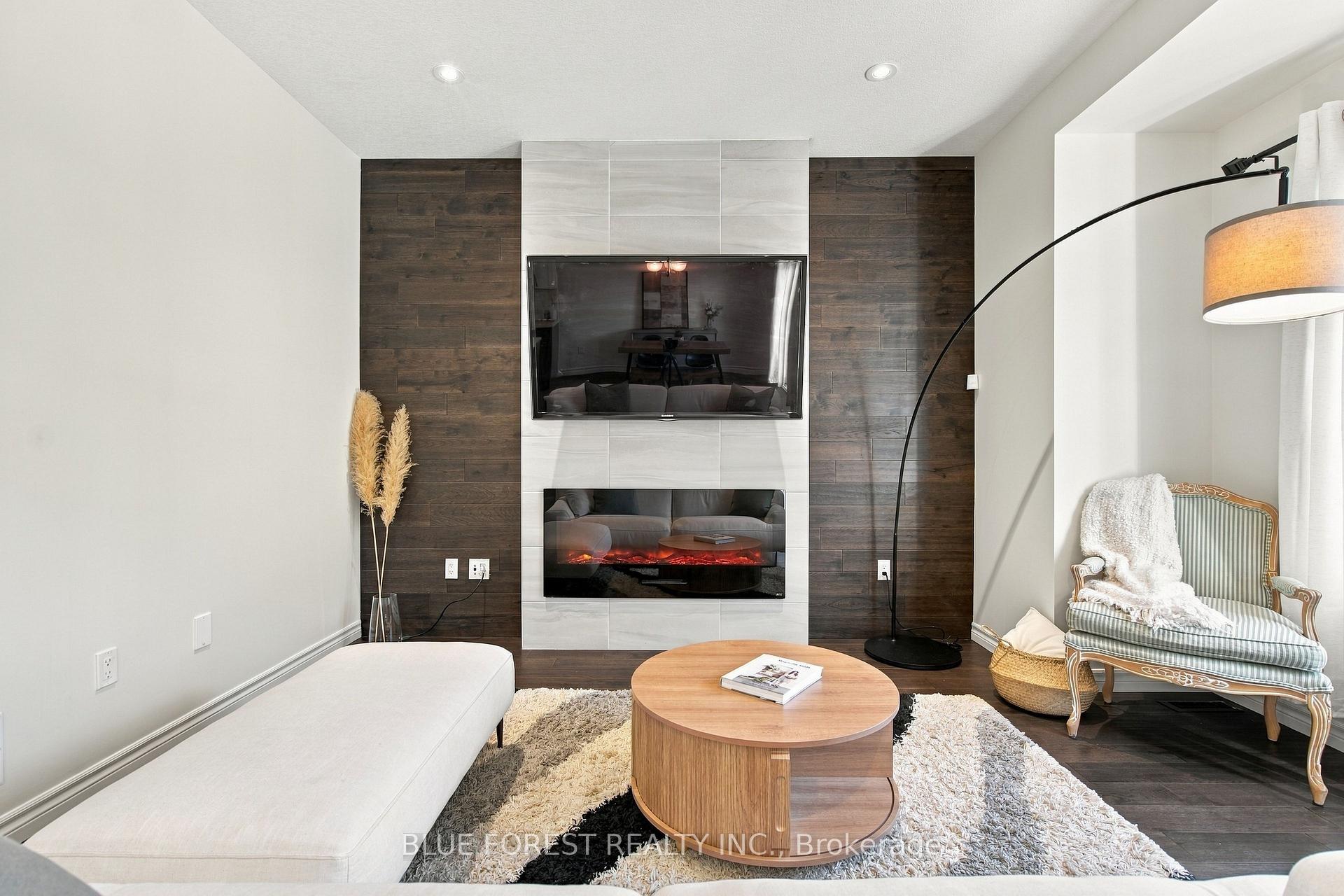 Photo 11 of Unit 52, 2910 Tokala Trail, London, North S — HOMEH