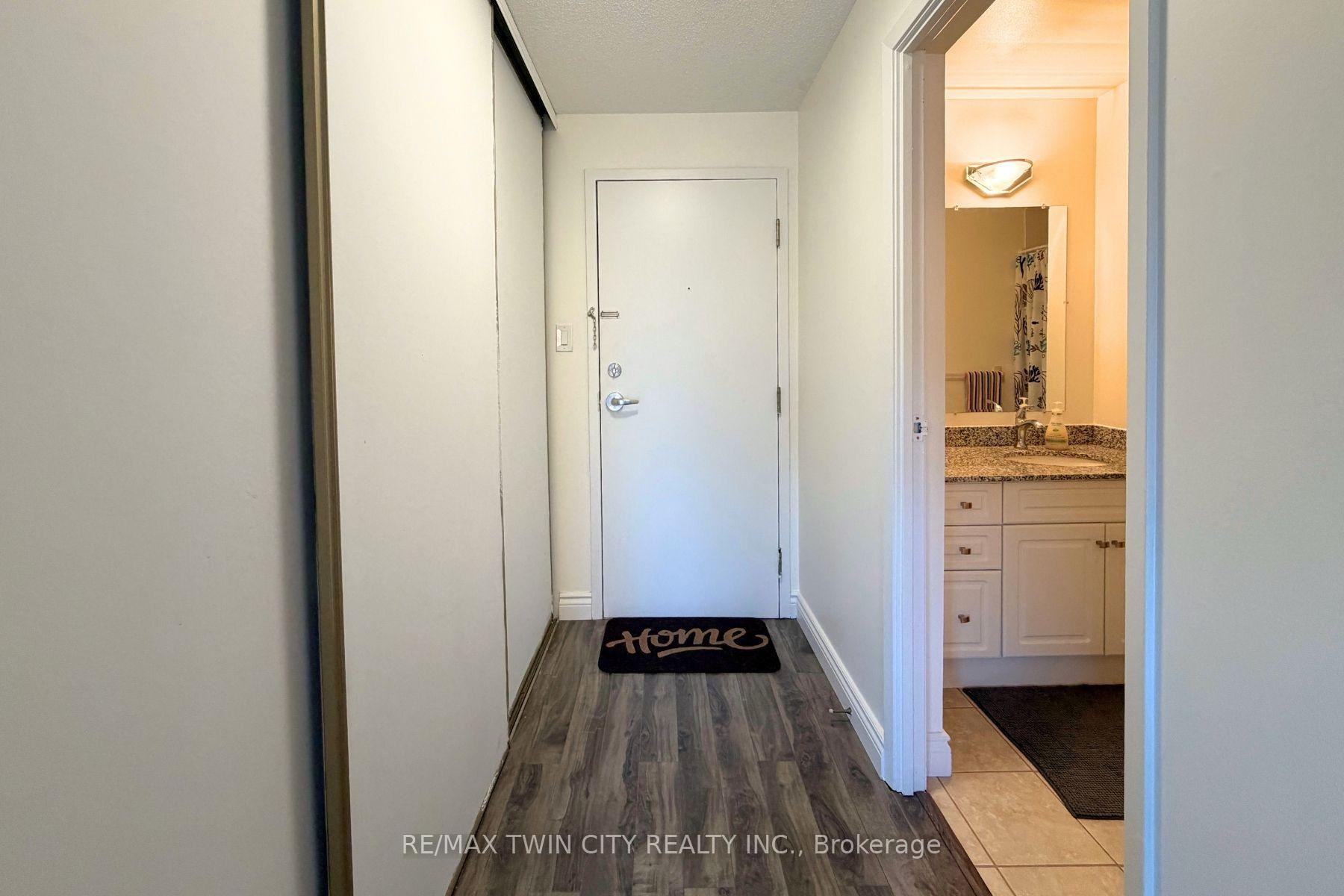 Photo 2 of 276 Eiwo Court, Waterloo, Lexington — HOMEH