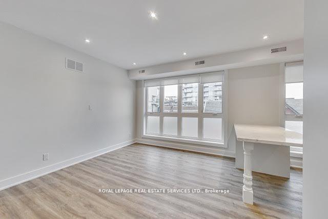 Photo 8 of Unit D, 235 Davenport Road, Toronto, The Annex — HOMEH