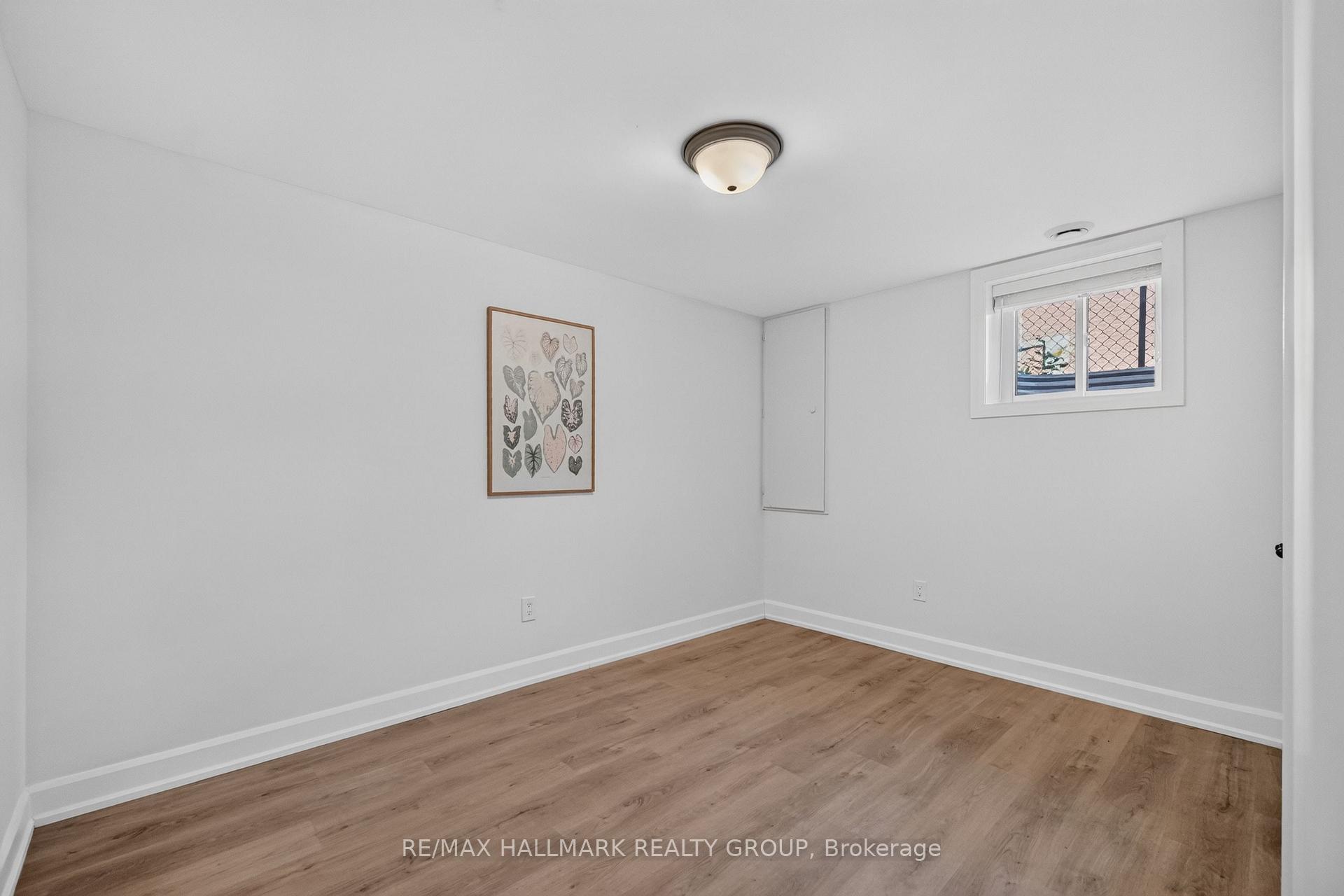 Photo 24 of 886 Trojan Avenue, Ottawa, Castle Heights/Rideau High — HOMEH