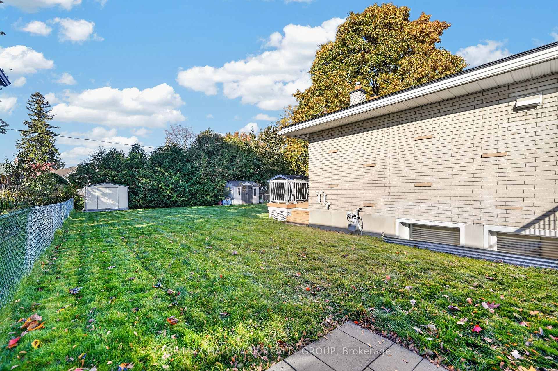 Photo 29 of 886 Trojan Avenue, Ottawa, Castle Heights/Rideau High — HOMEH