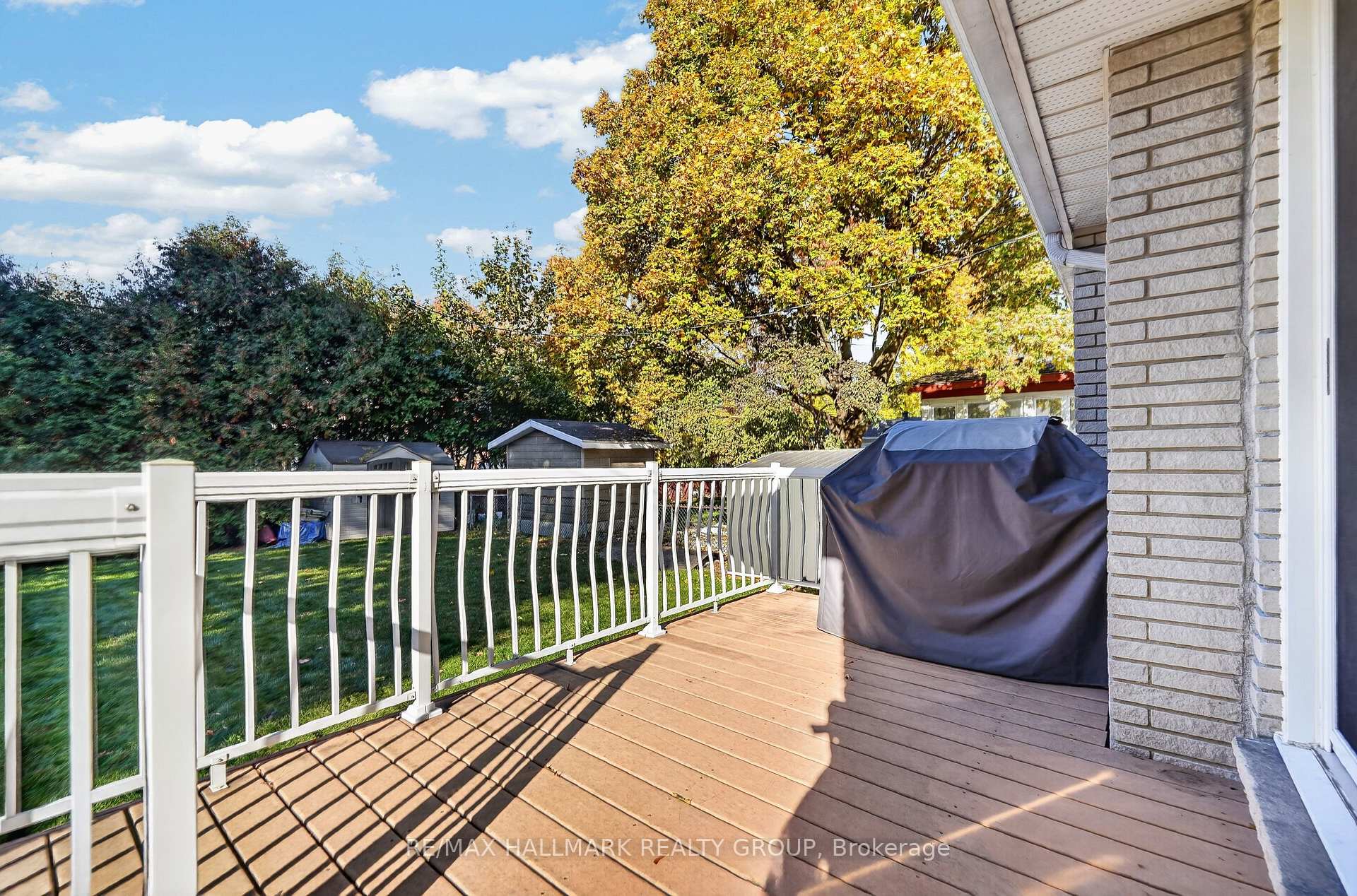 Photo 30 of 886 Trojan Avenue, Ottawa, Castle Heights/Rideau High — HOMEH