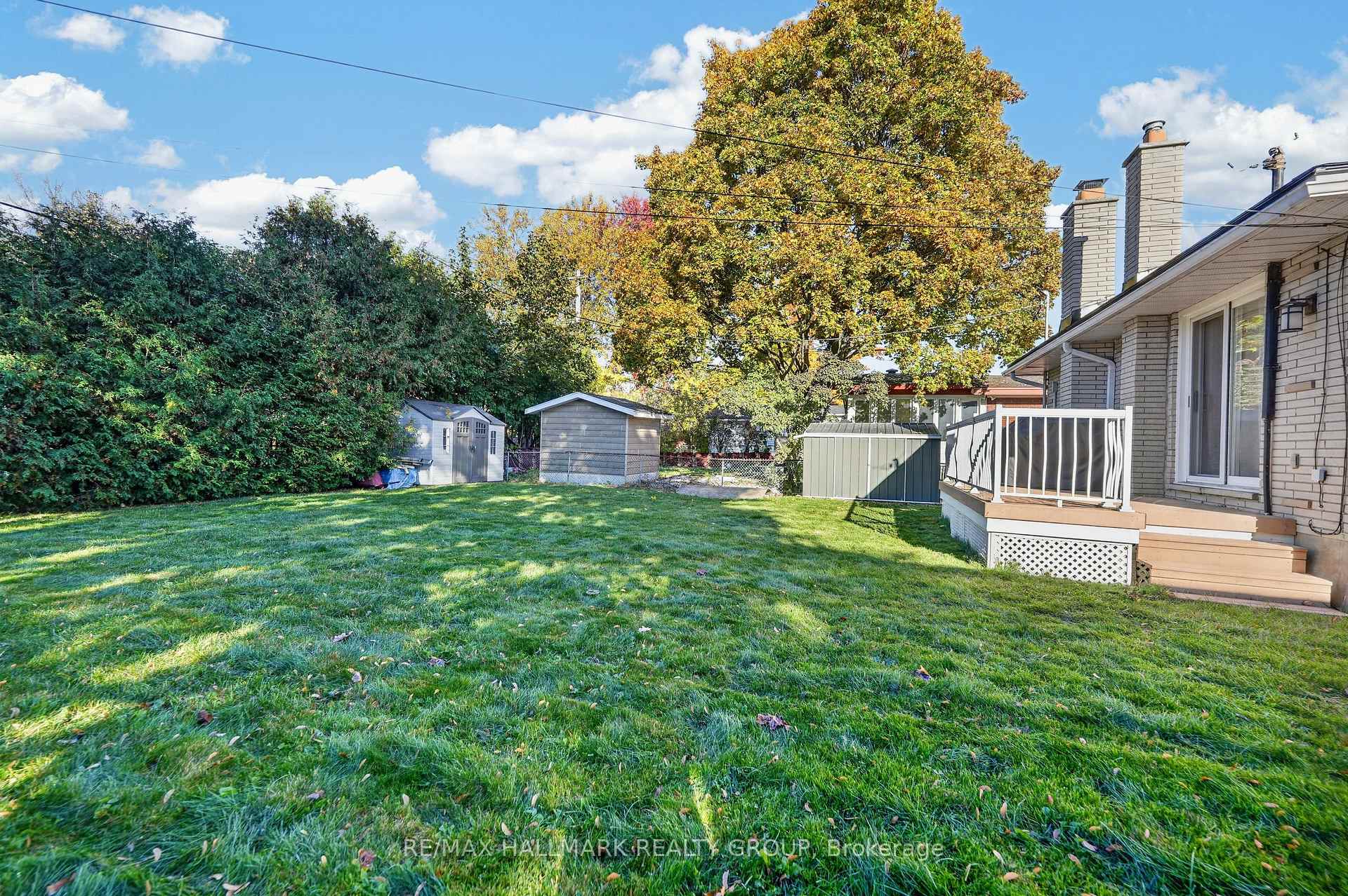 Photo 32 of 886 Trojan Avenue, Ottawa, Castle Heights/Rideau High — HOMEH