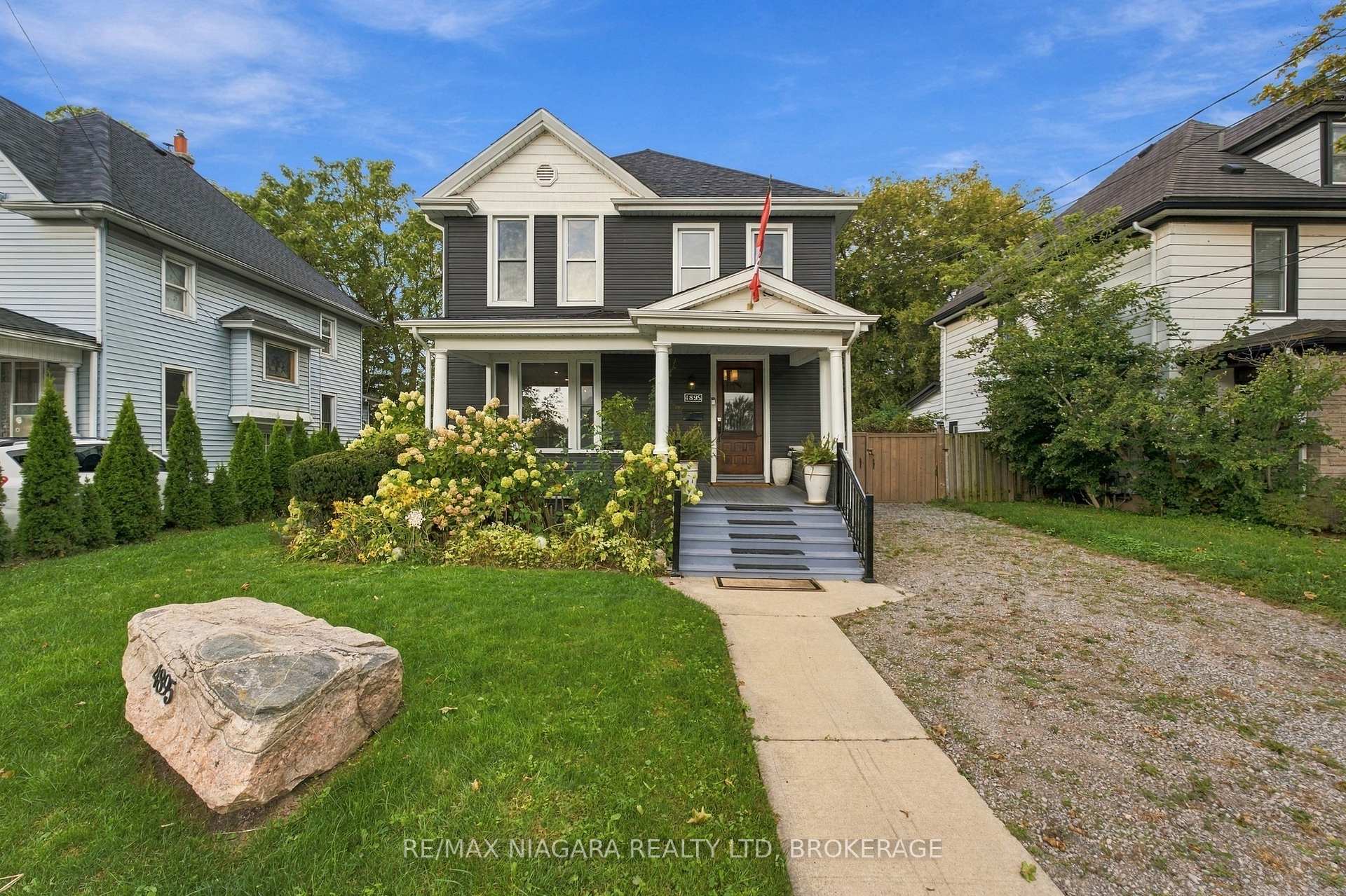 Photo of 4895 Crysler Avenue
