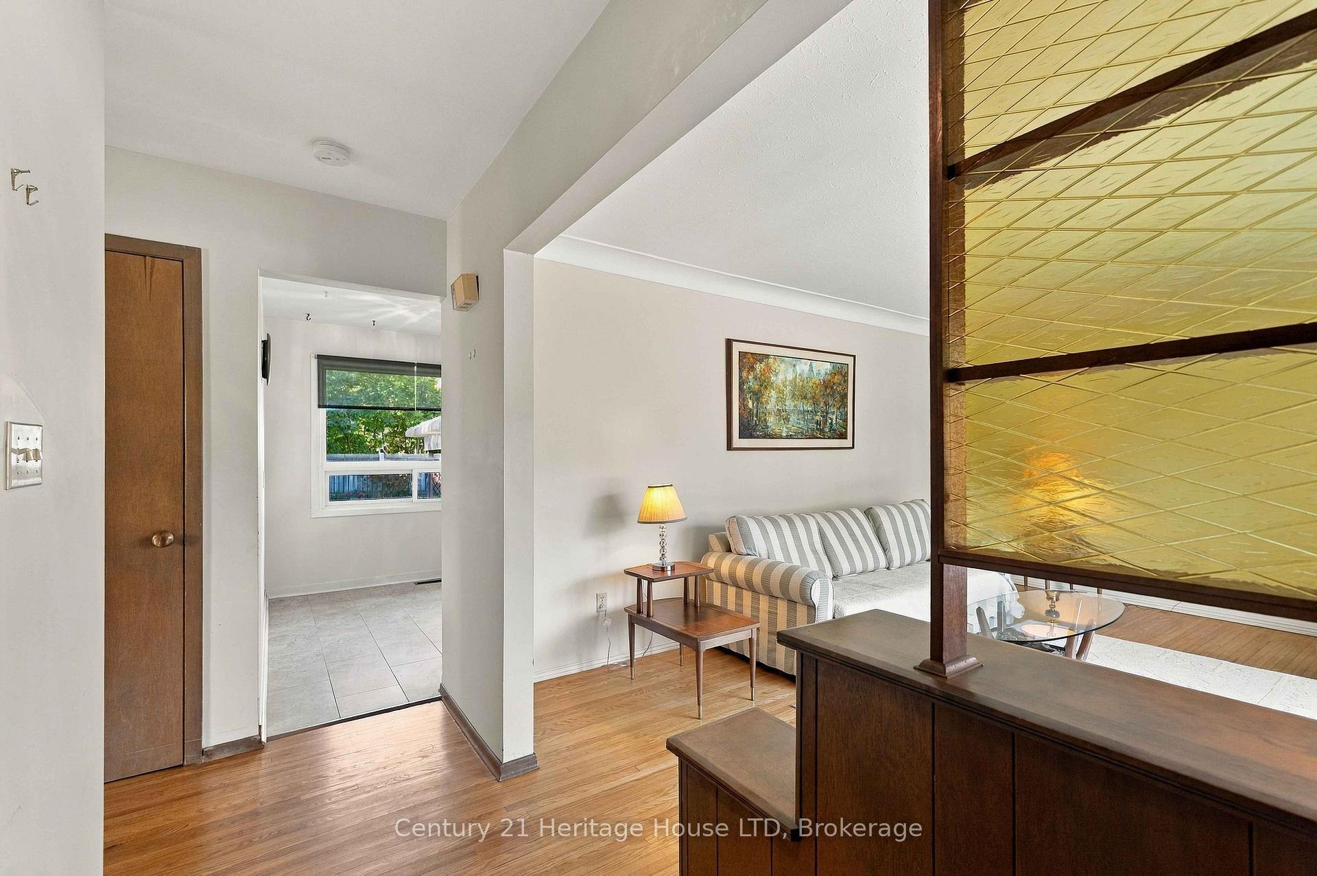 Photo 7 of 4227 Pettit Avenue, Niagara Falls, Morrison — HOMEH