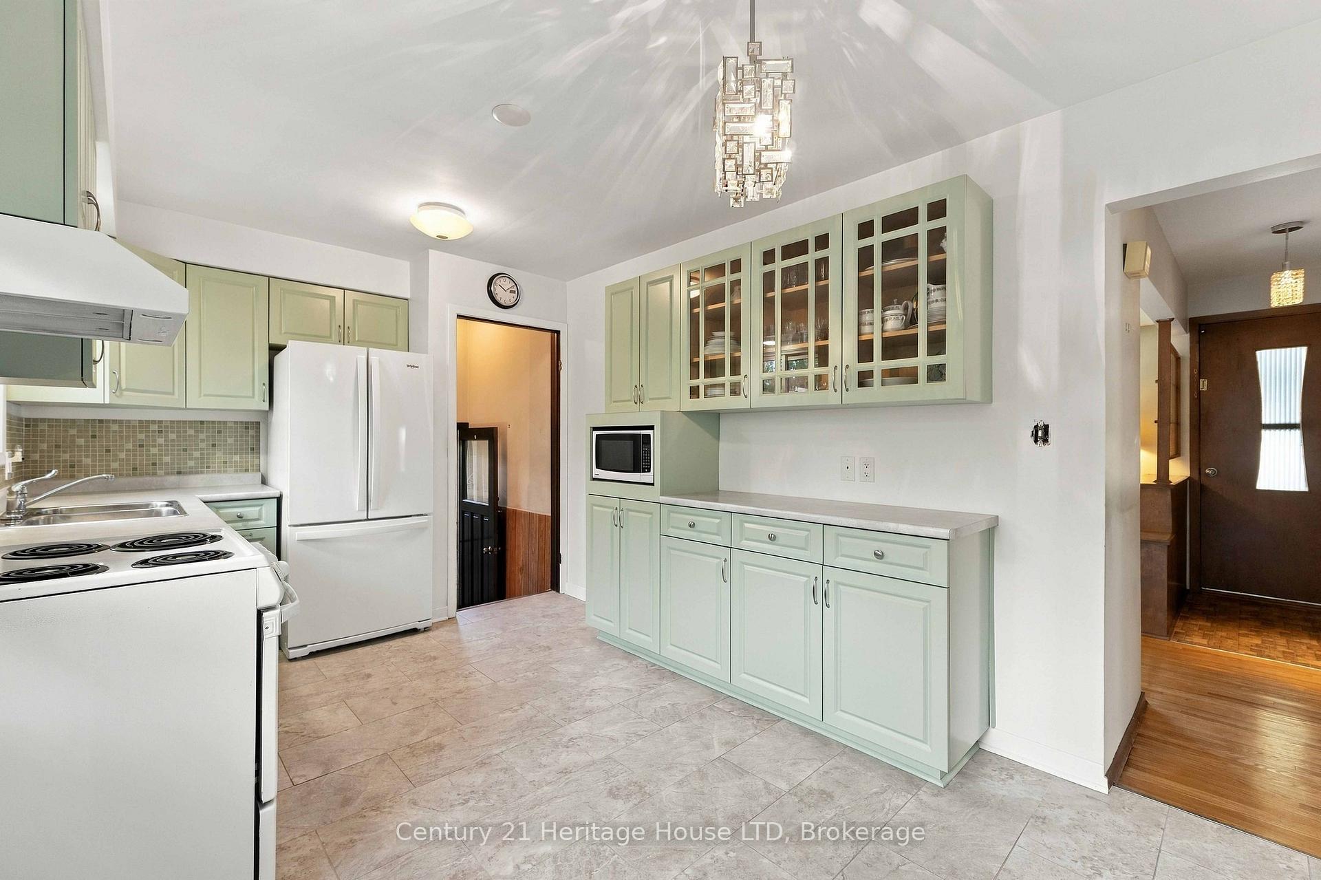 Photo 14 of 4227 Pettit Avenue, Niagara Falls, Morrison — HOMEH