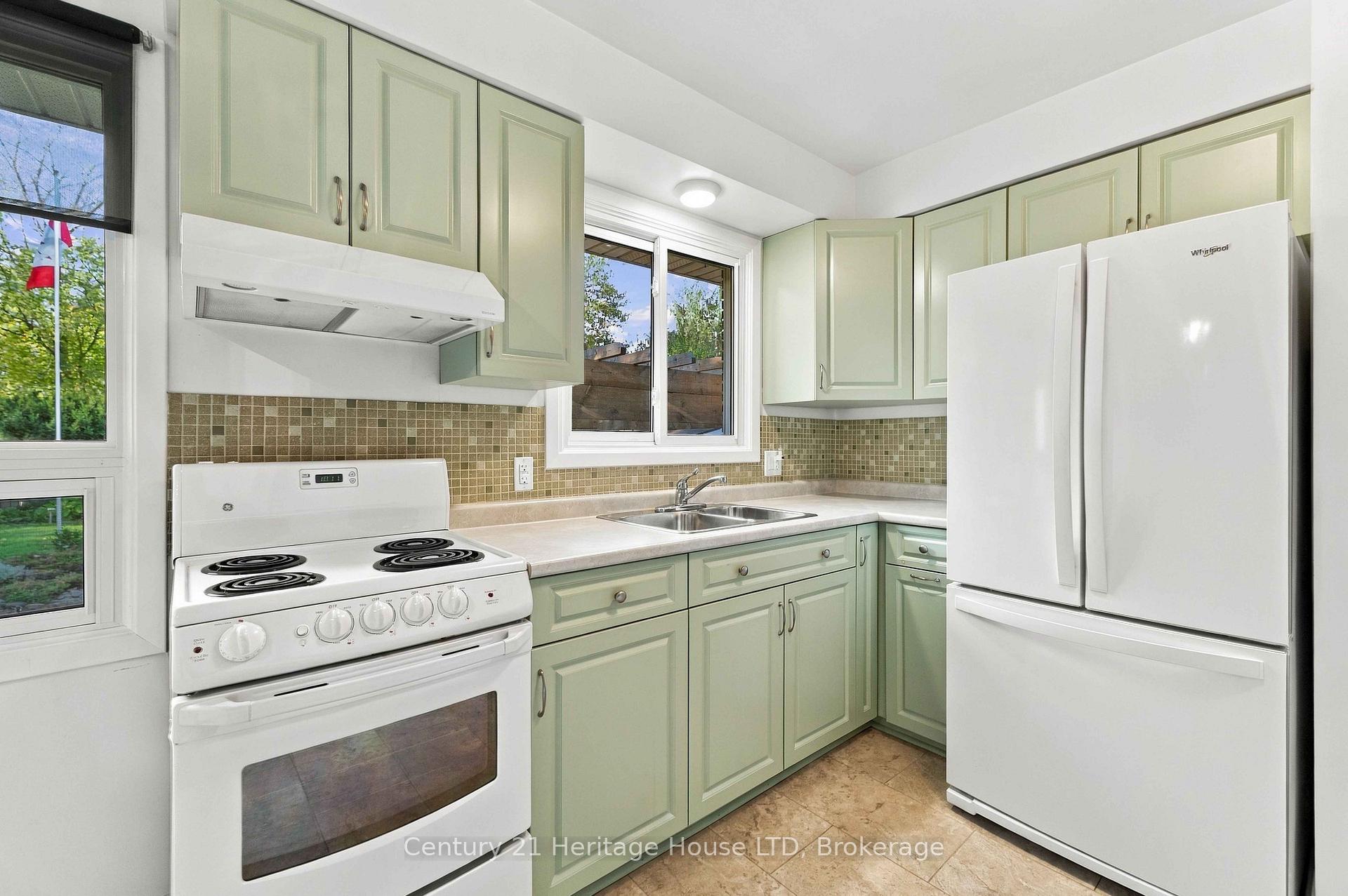 Photo 15 of 4227 Pettit Avenue, Niagara Falls, Morrison — HOMEH
