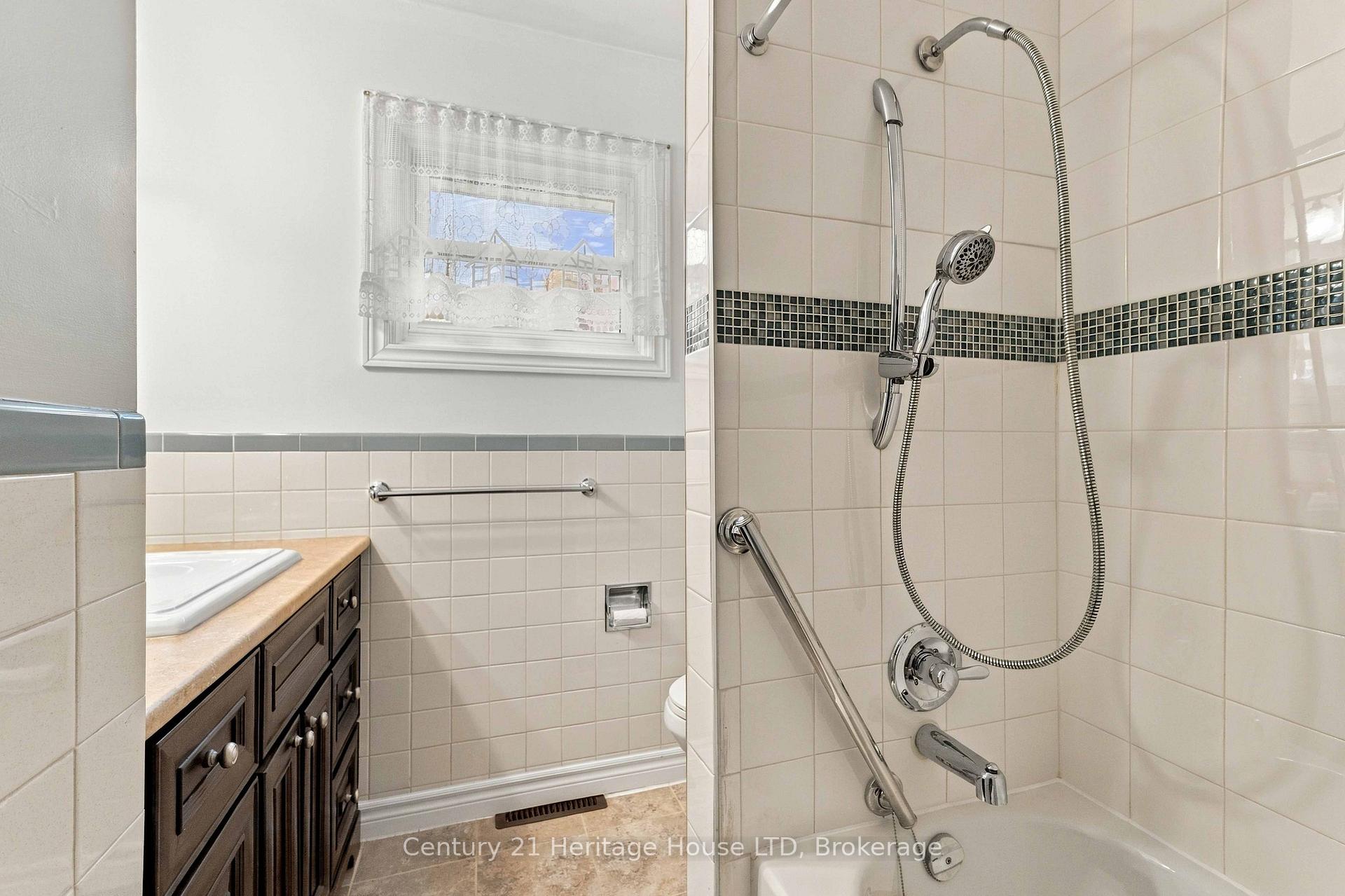 Photo 18 of 4227 Pettit Avenue, Niagara Falls, Morrison — HOMEH