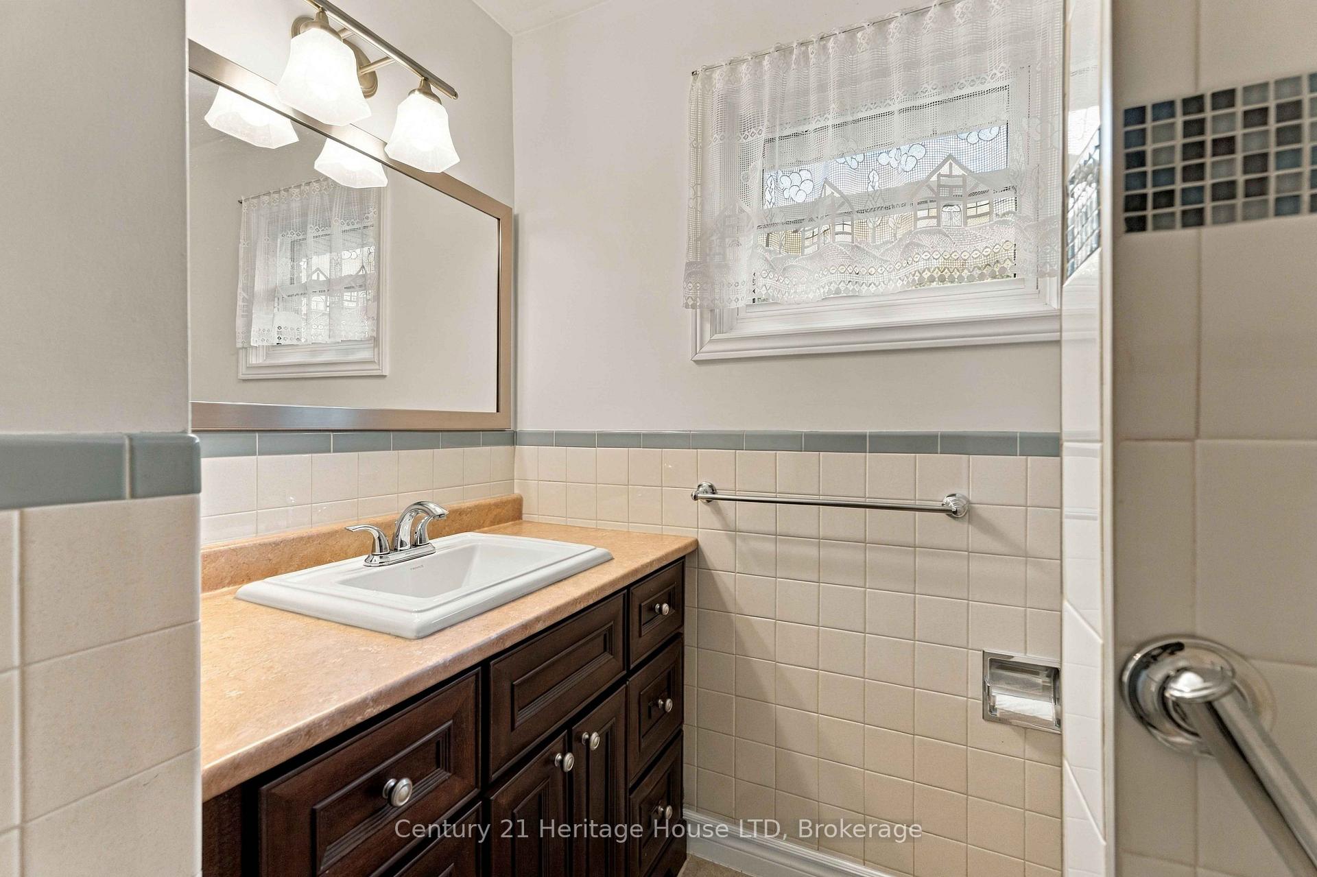 Photo 19 of 4227 Pettit Avenue, Niagara Falls, Morrison — HOMEH