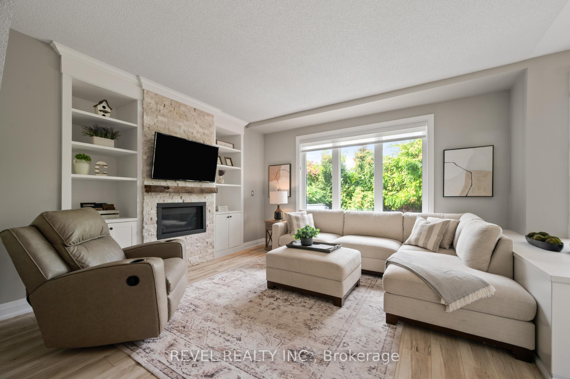 Photo 9 of 2154 Woodglen Crescent, Burlington, Orchard — HOMEH