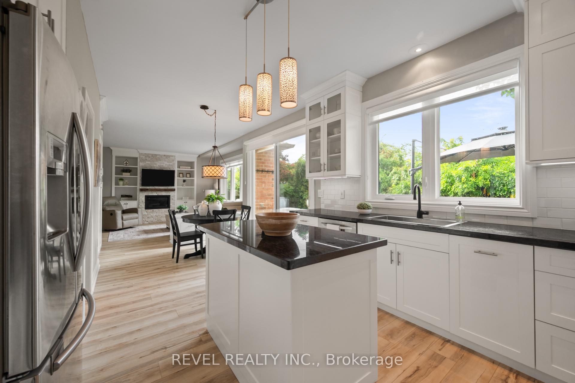 Photo 15 of 2154 Woodglen Crescent, Burlington, Orchard — HOMEH