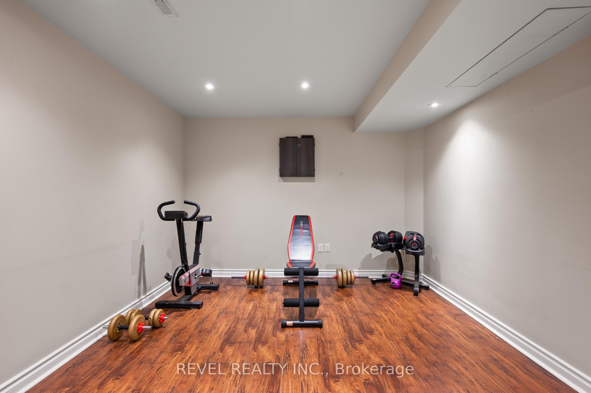 Photo 42 of 2154 Woodglen Crescent, Burlington, Orchard — HOMEH