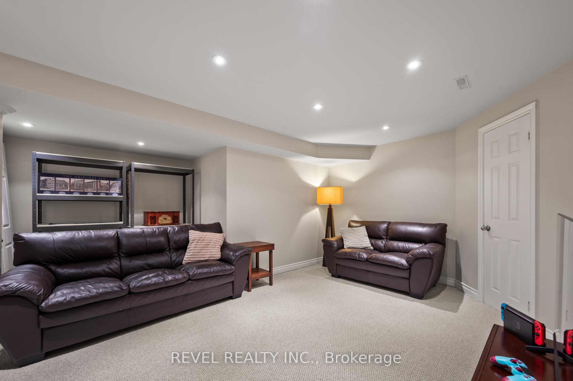 Photo 43 of 2154 Woodglen Crescent, Burlington, Orchard — HOMEH