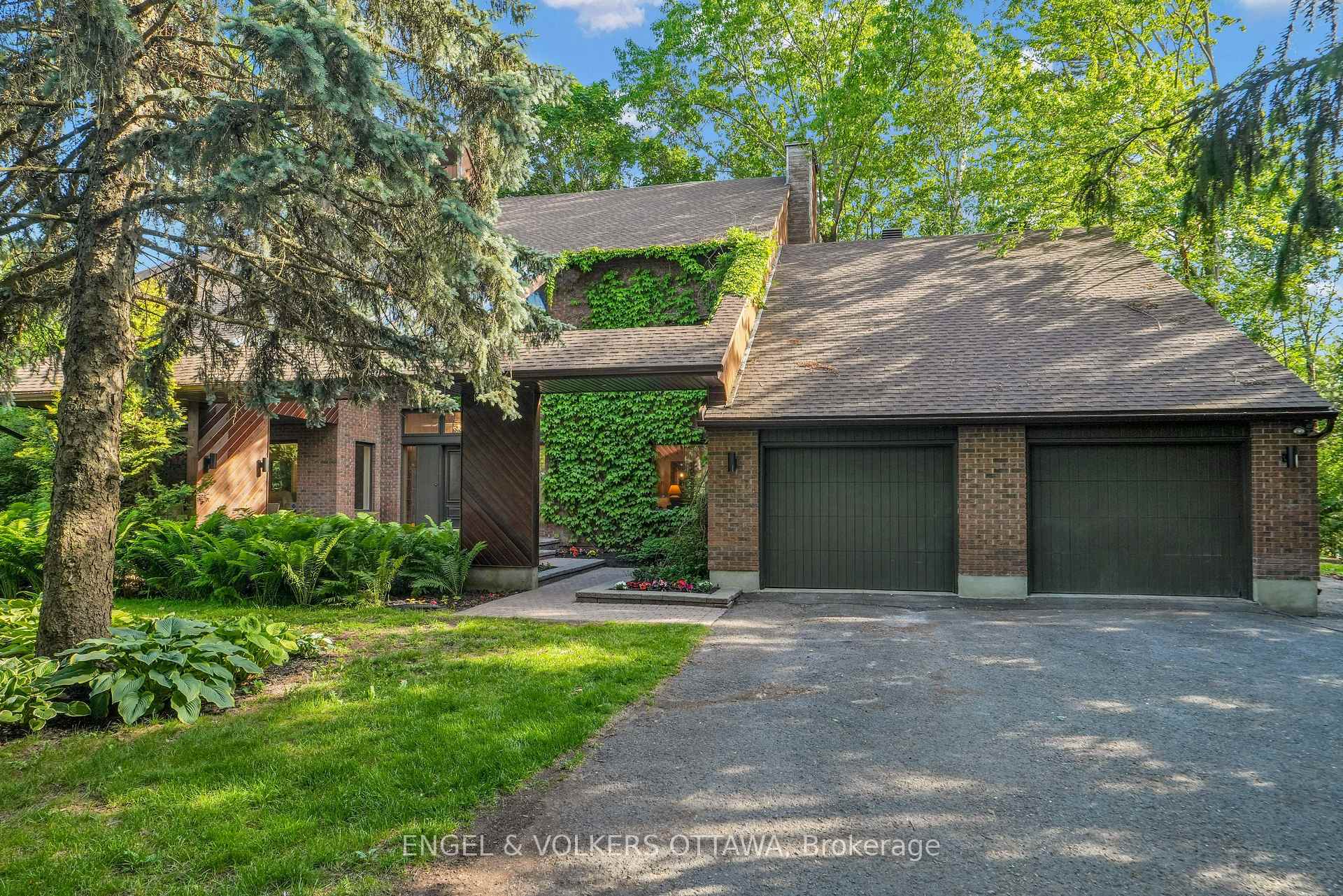 Photo of 7 Mid Pines Grove