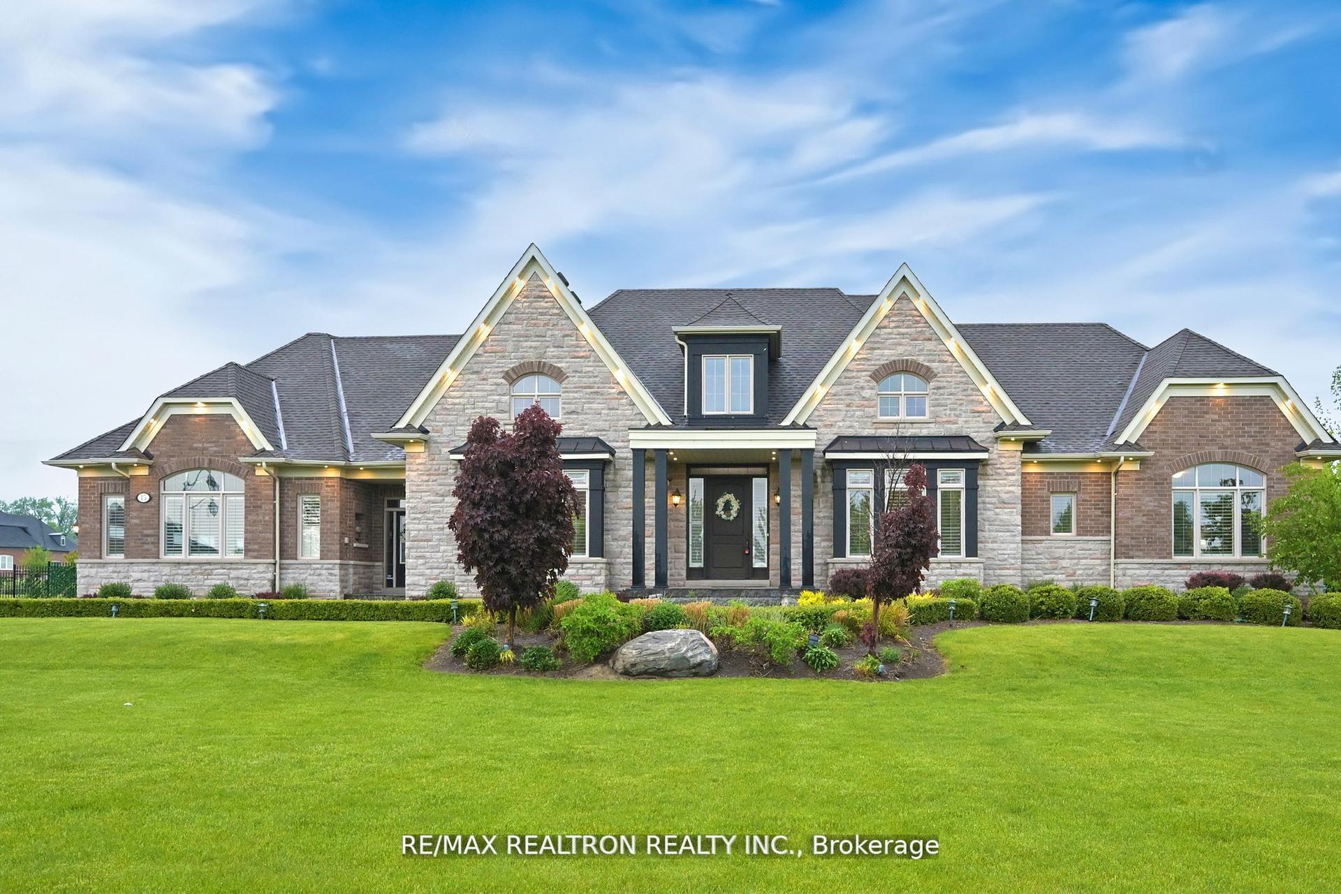 Photo of 15 Pine Vista Avenue