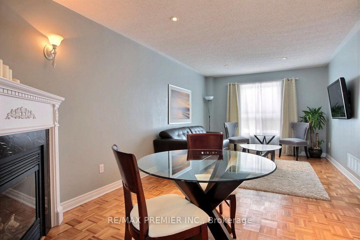 Photo 5 of 326 John Deisman Boulevard, Vaughan, Vellore Village — HOMEH