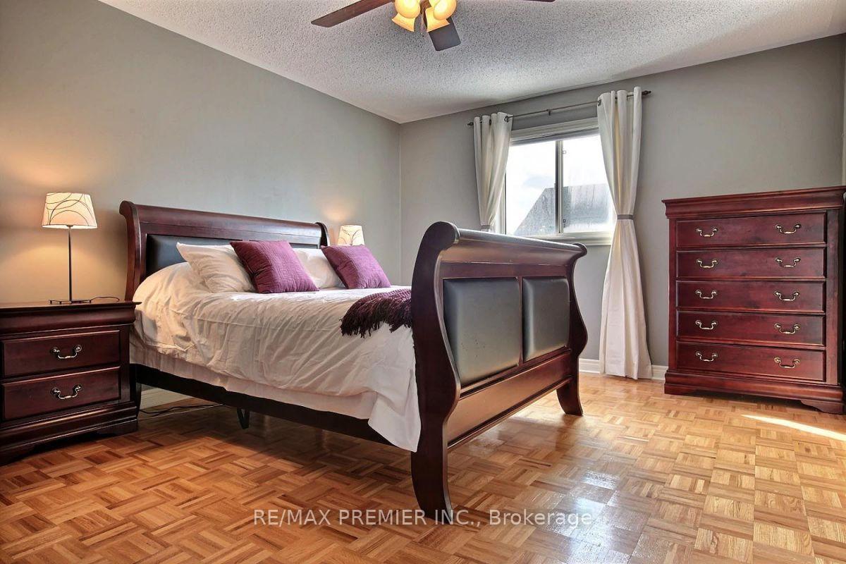 Photo 9 of 326 John Deisman Boulevard, Vaughan, Vellore Village — HOMEH