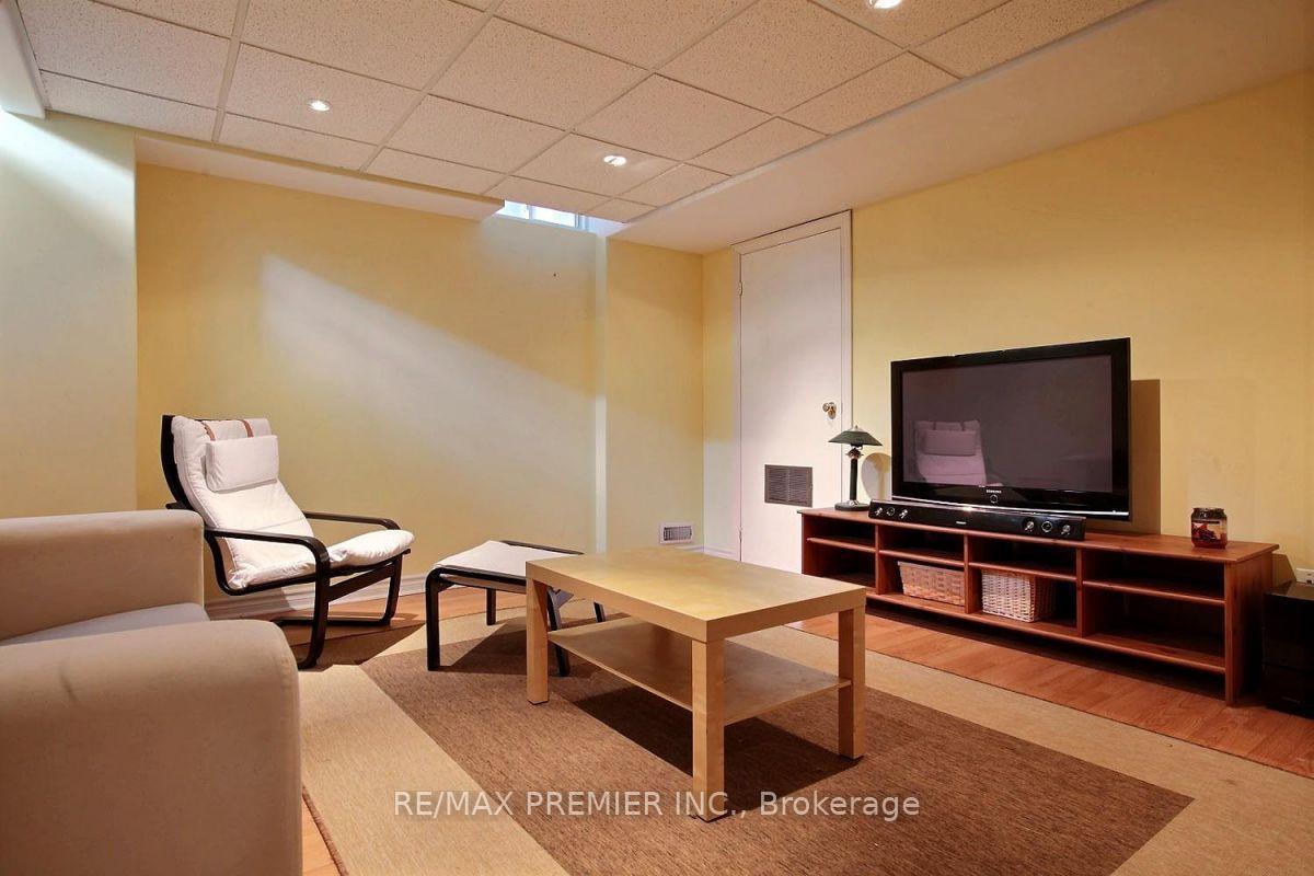 Photo 10 of 326 John Deisman Boulevard, Vaughan, Vellore Village — HOMEH