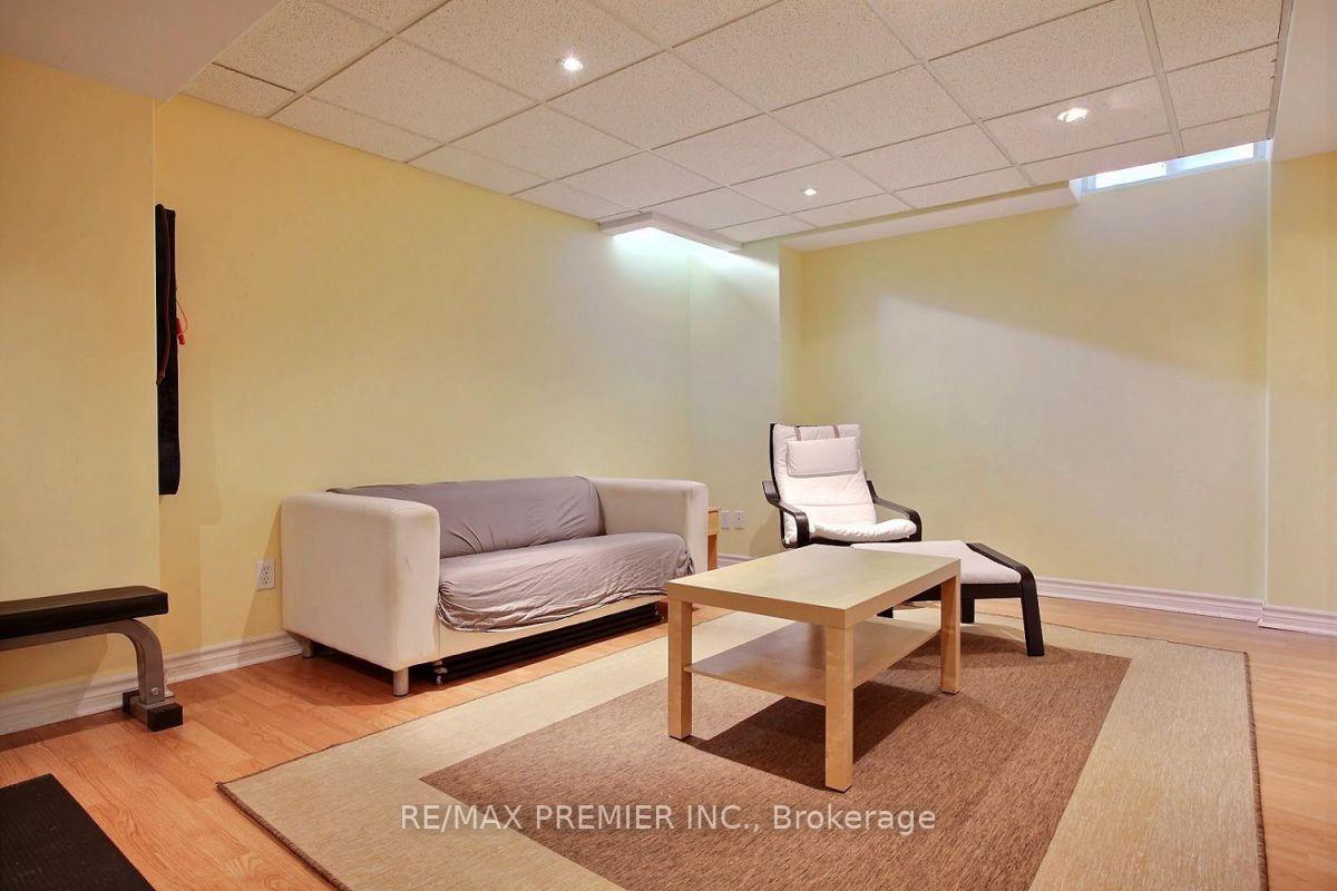 Photo 11 of 326 John Deisman Boulevard, Vaughan, Vellore Village — HOMEH