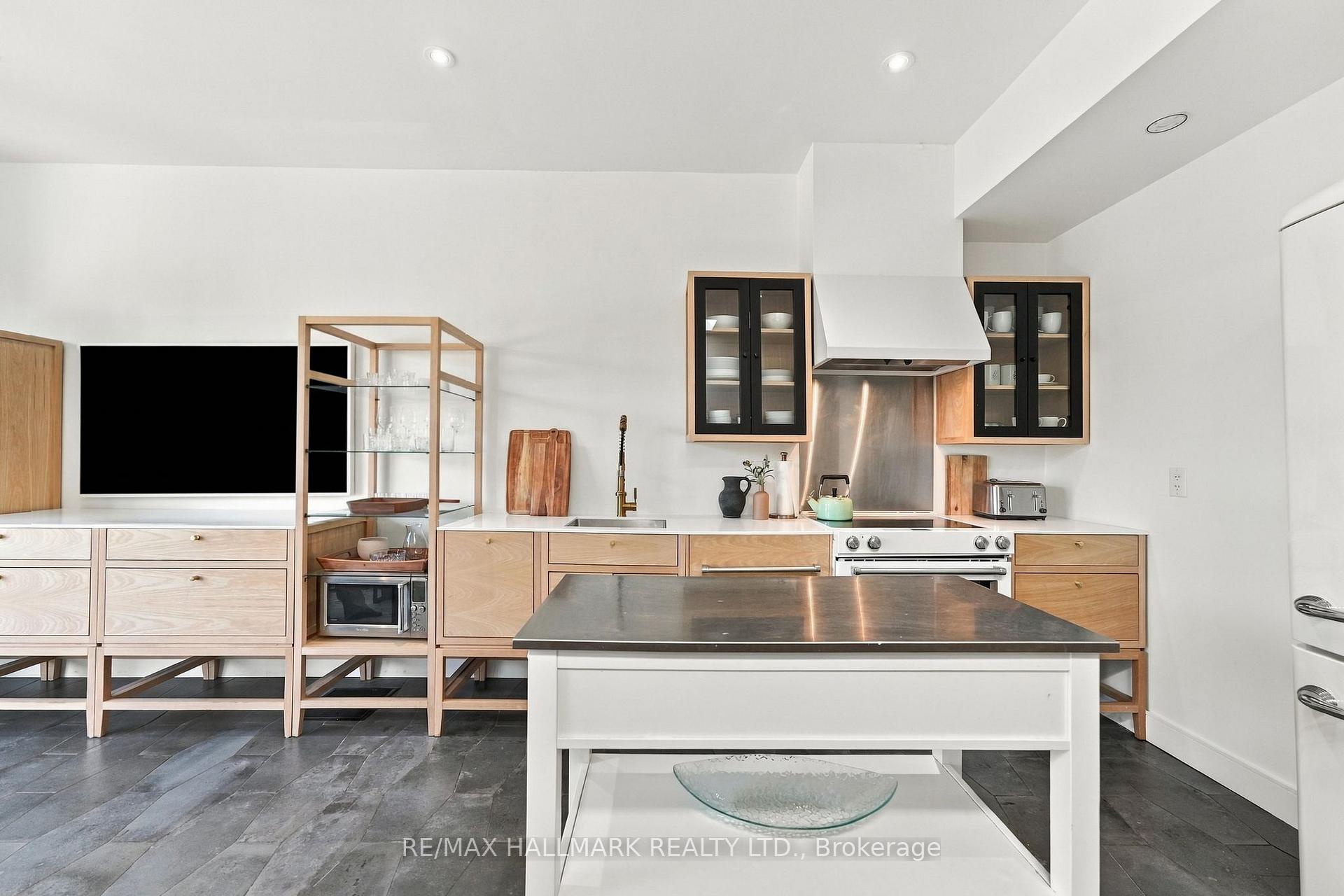 Photo 4 of Unit 3, 48 Boston Avenue, Toronto, South Riverdale — HOMEH