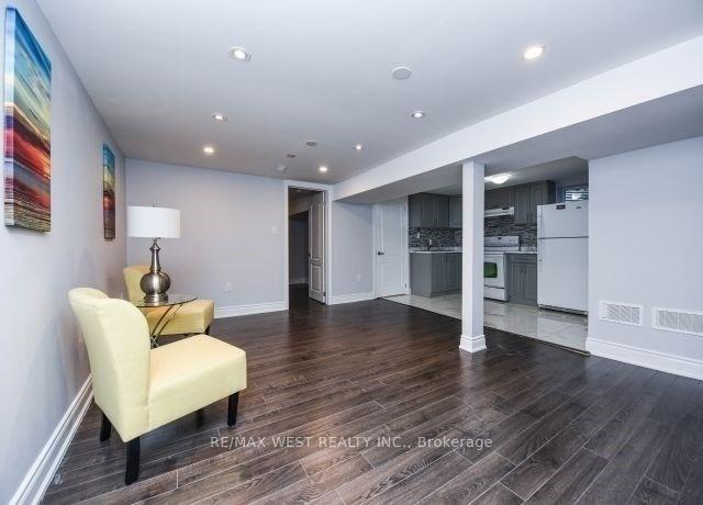 Photo 2 of Unit Bsmt, 12 Duke Road, Brampton, Southgate — HOMEH