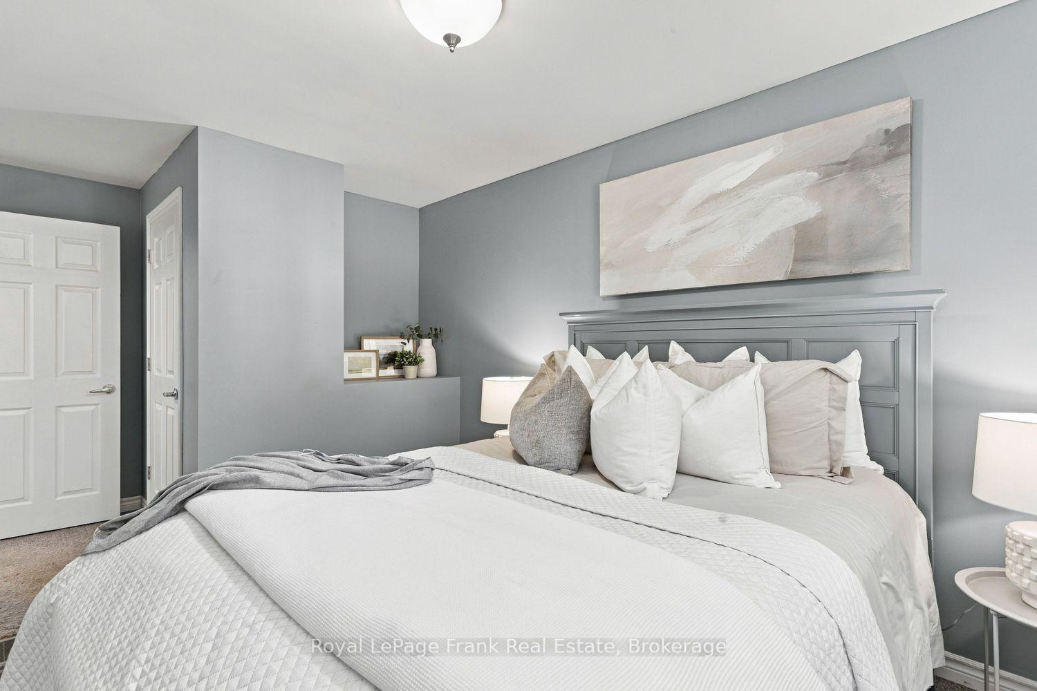 Photo 16 of 304 Pine Avenue, Oshawa, Vanier — HOMEH