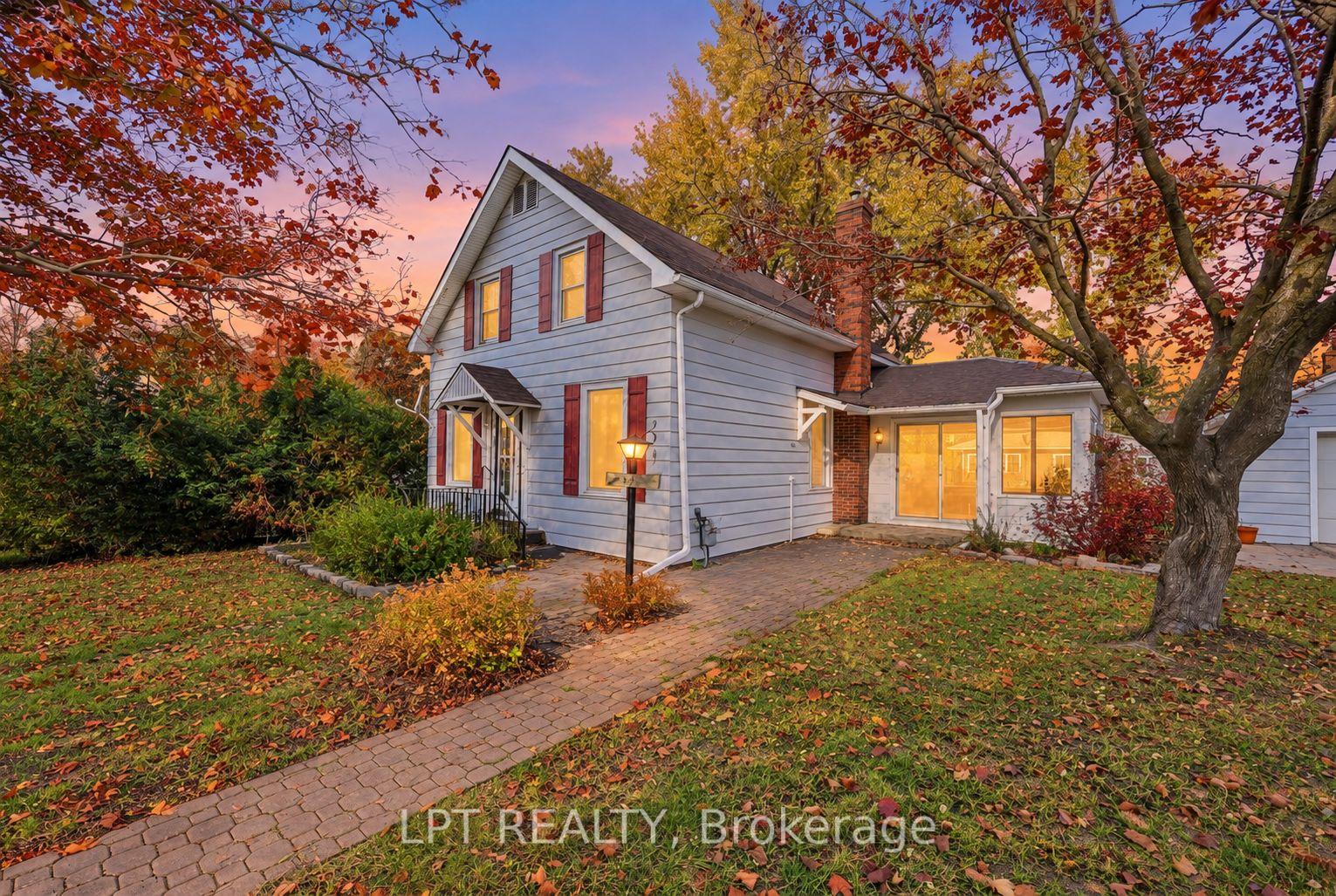 Photo 1 of 190 Winewood Avenue W, Gravenhurst, Muskoka (S) — HOMEH