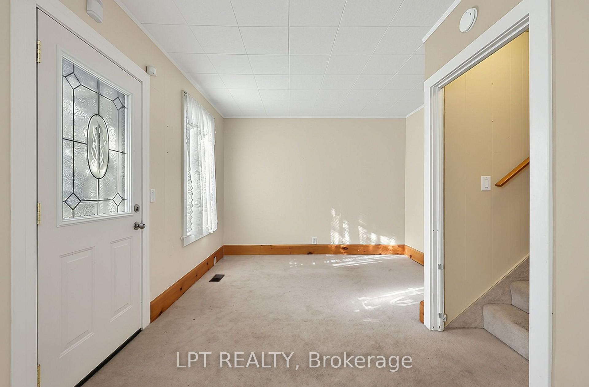 Photo 8 of 190 Winewood Avenue W, Gravenhurst, Muskoka (S) — HOMEH