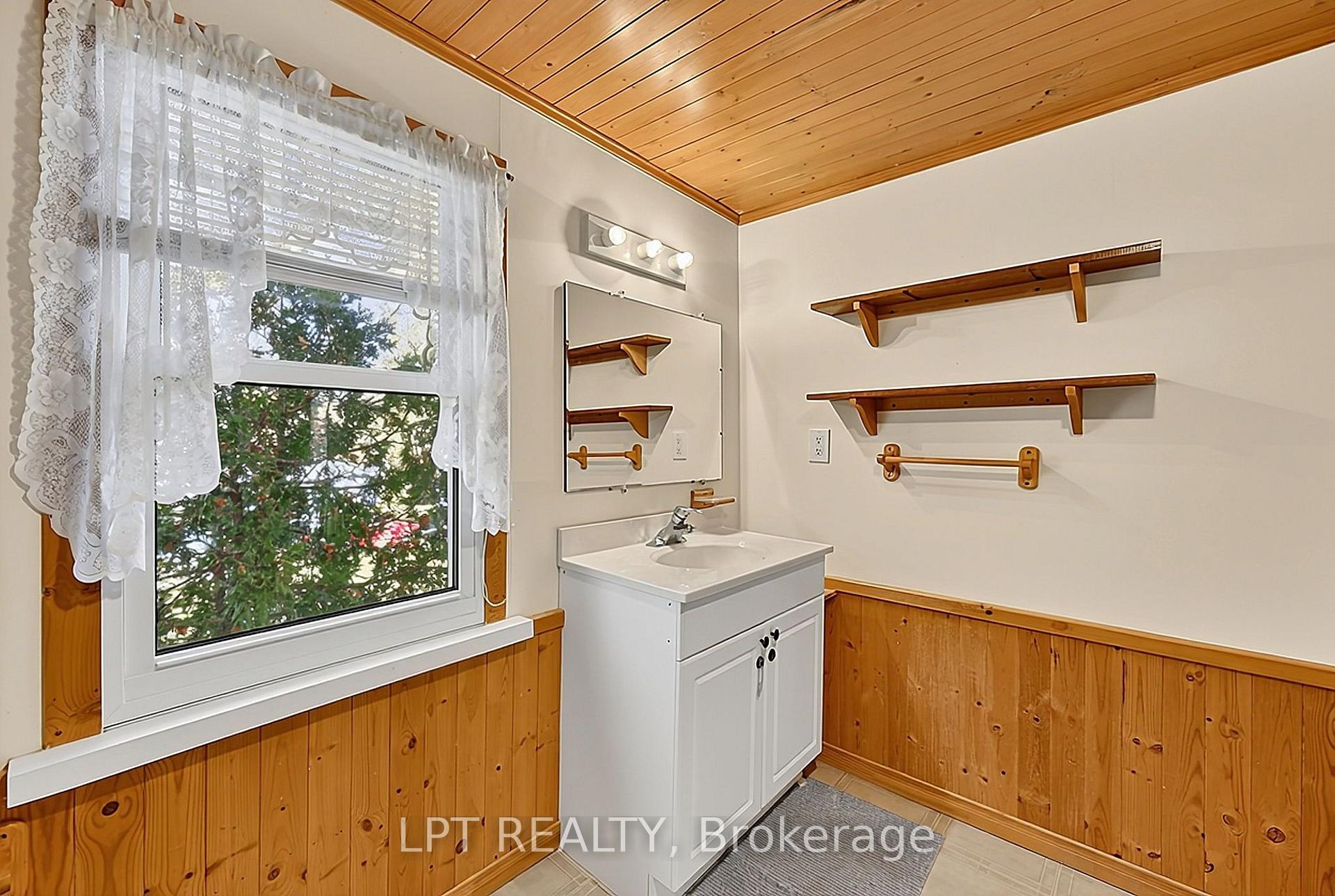 Photo 38 of 190 Winewood Avenue W, Gravenhurst, Muskoka (S) — HOMEH