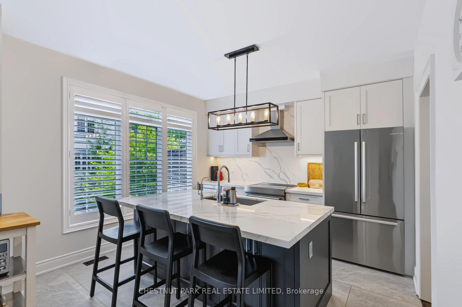 Photo 4 of 69 Bloorview Place, North York, Don Valley Village — HOMEH