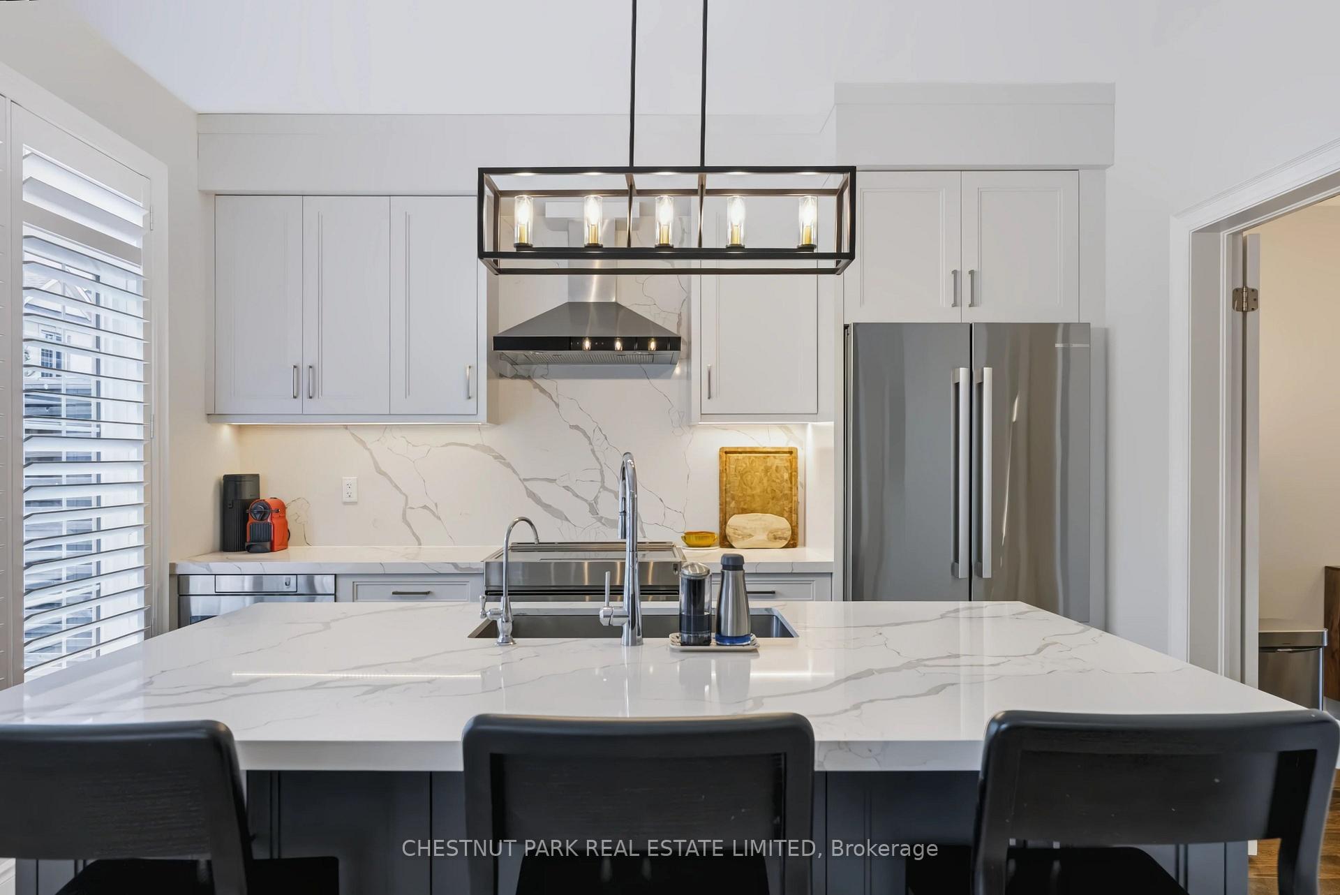 Photo 8 of 69 Bloorview Place, North York, Don Valley Village — HOMEH