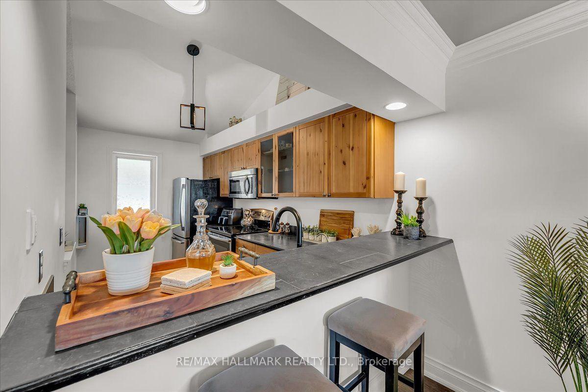 Photo 9 of Unit 143, 109 Bristol Road E, Mississauga, Hurontario — HOMEH