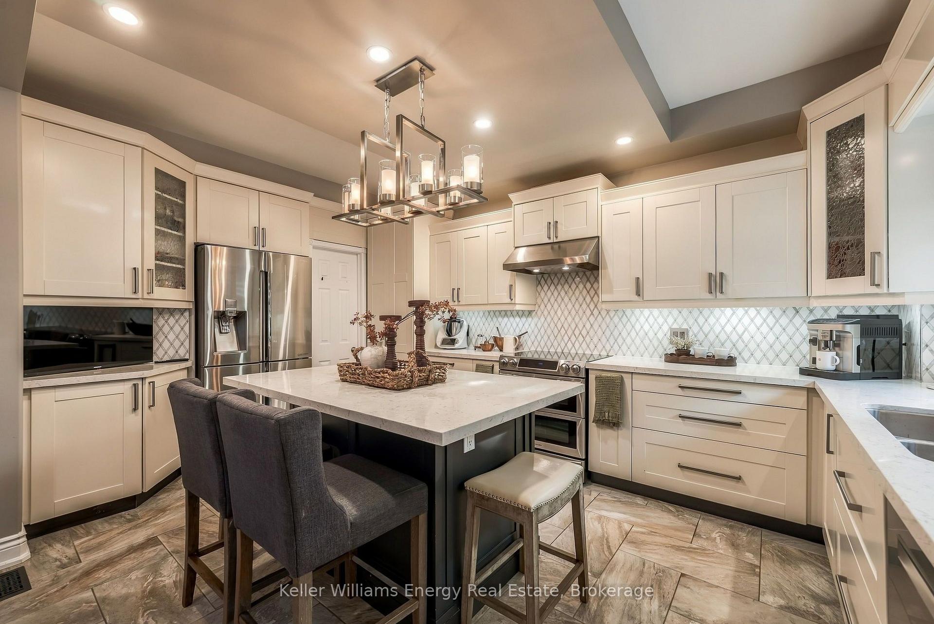 Photo 7 of 1314 Maddock Drive, Oshawa, Pinecrest — HOMEH