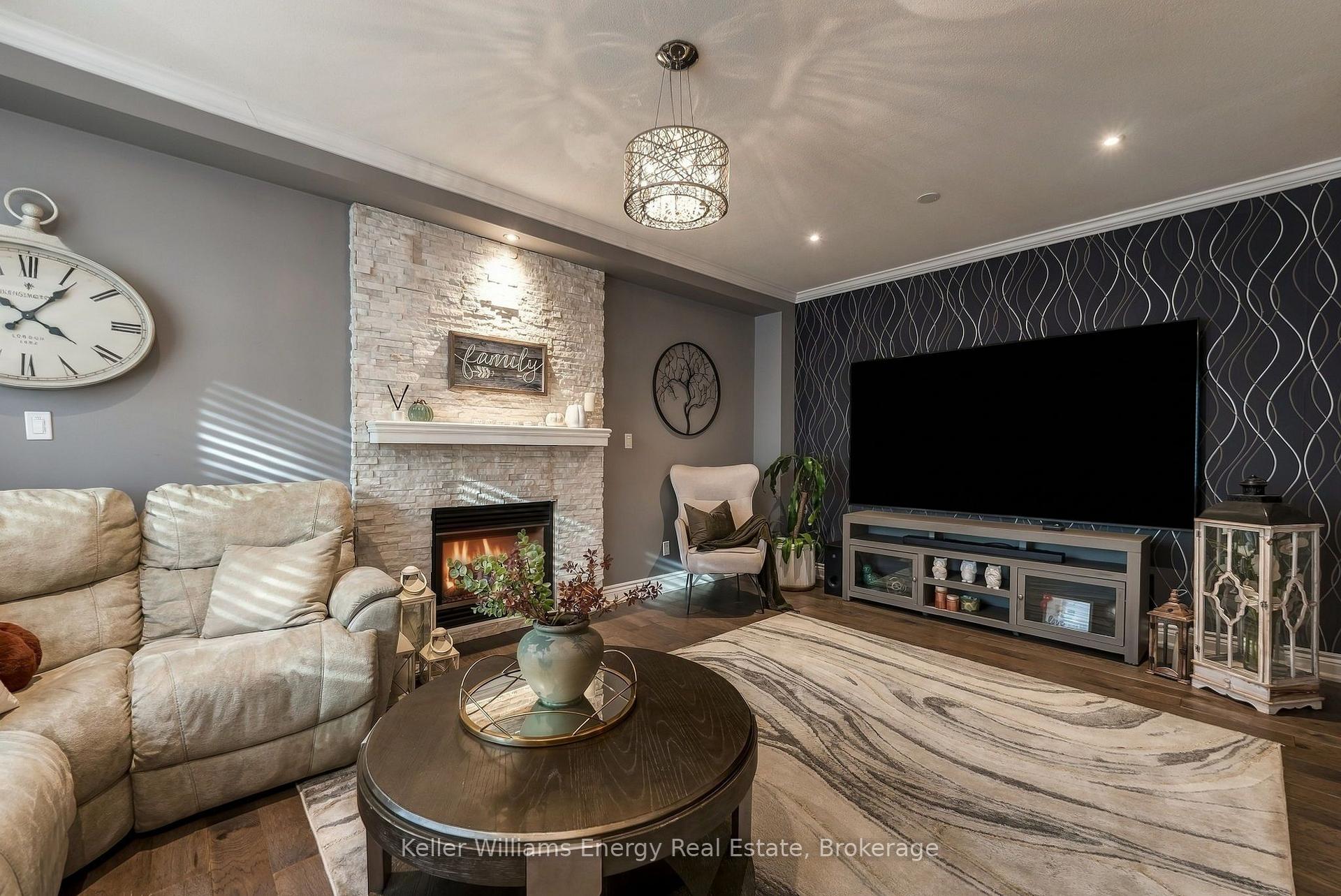 Photo 16 of 1314 Maddock Drive, Oshawa, Pinecrest — HOMEH