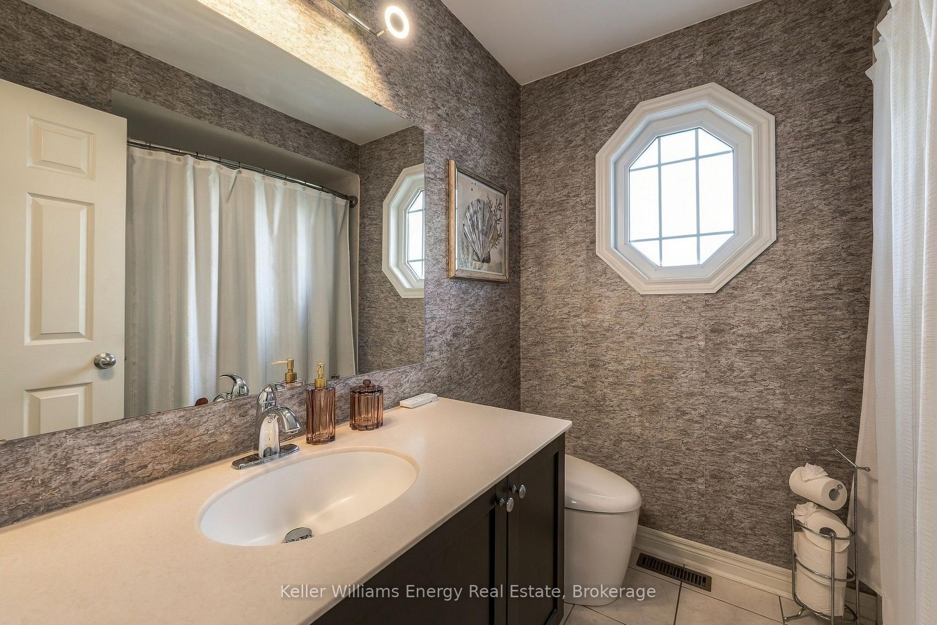 Photo 31 of 1314 Maddock Drive, Oshawa, Pinecrest — HOMEH