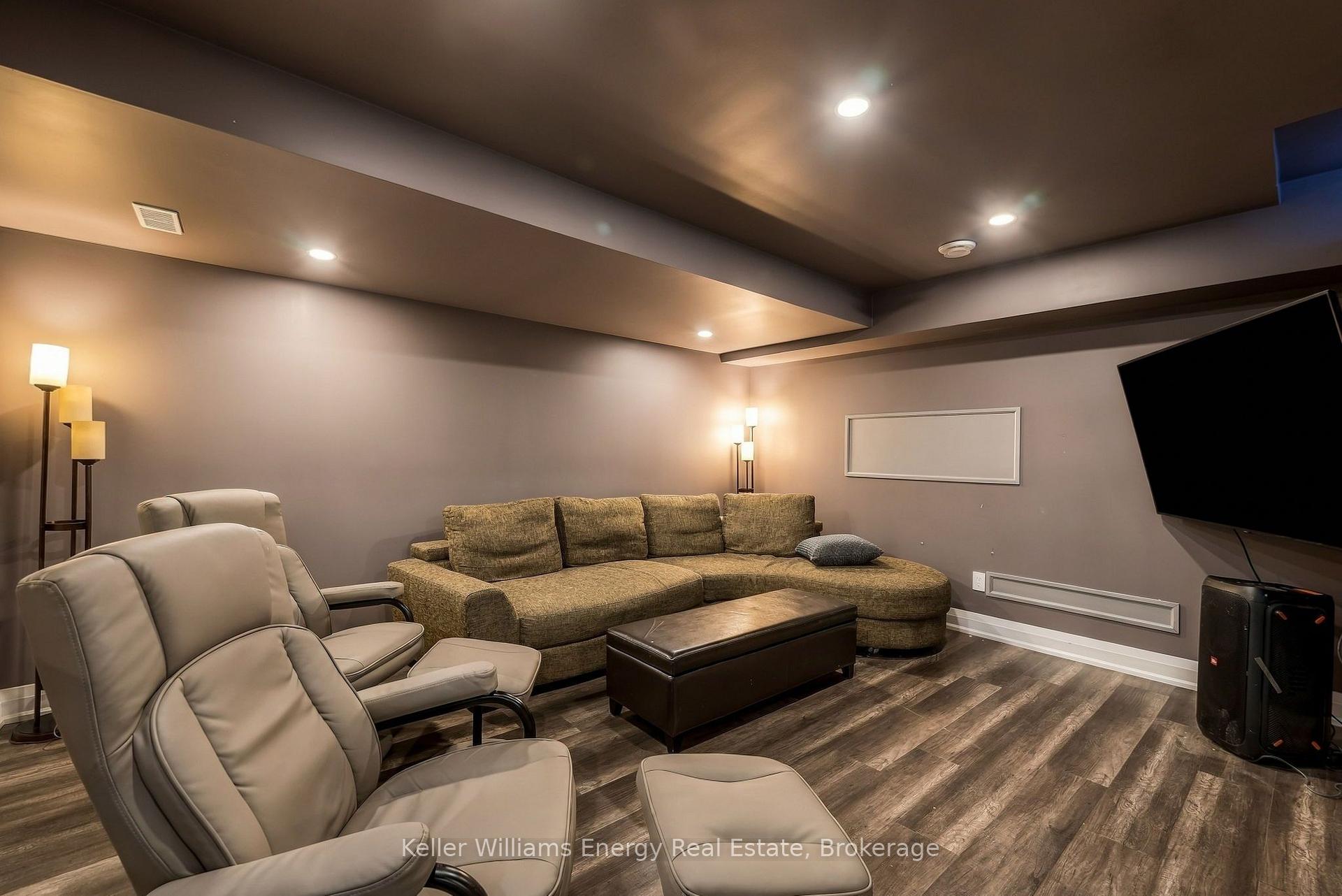 Photo 33 of 1314 Maddock Drive, Oshawa, Pinecrest — HOMEH