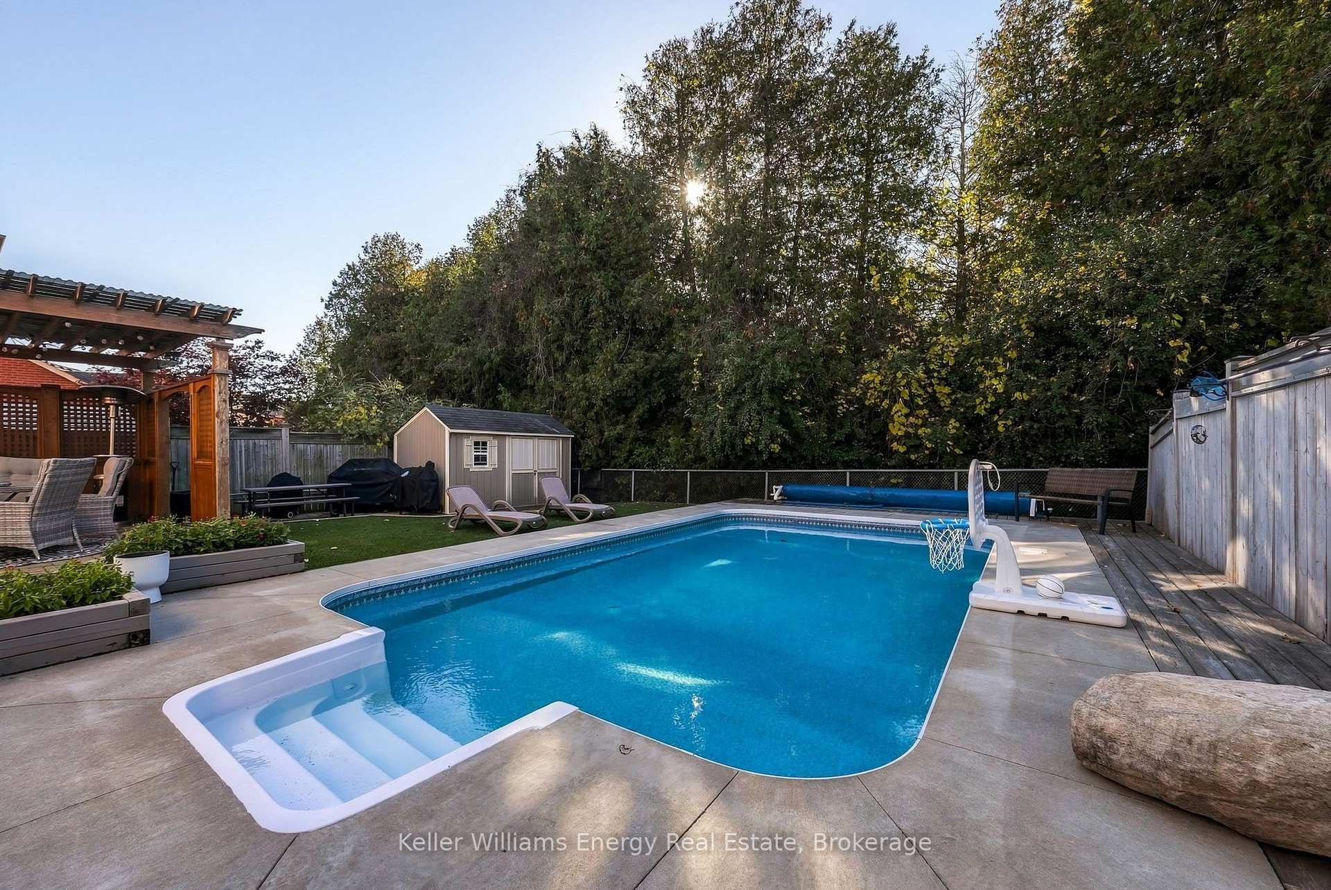 Photo 38 of 1314 Maddock Drive, Oshawa, Pinecrest — HOMEH