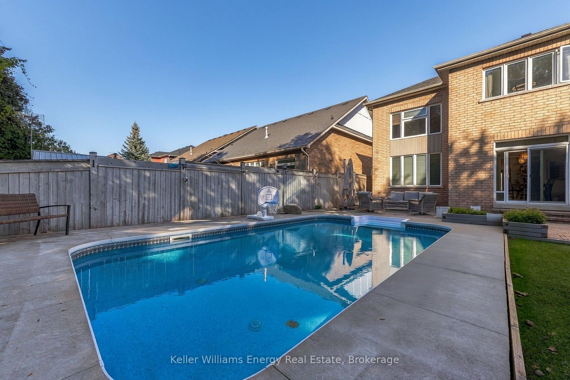 Photo 39 of 1314 Maddock Drive, Oshawa, Pinecrest — HOMEH