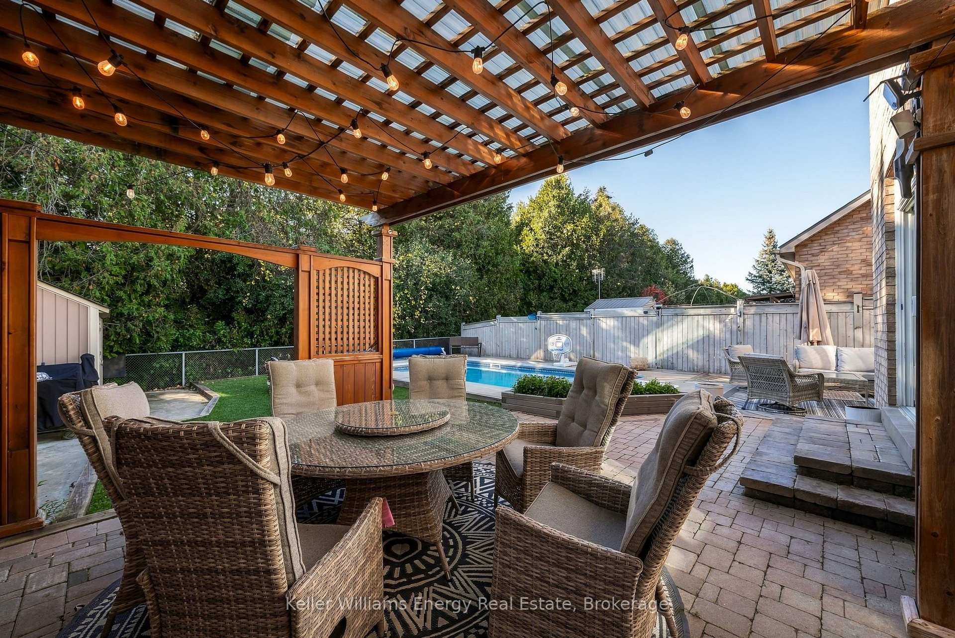 Photo 41 of 1314 Maddock Drive, Oshawa, Pinecrest — HOMEH