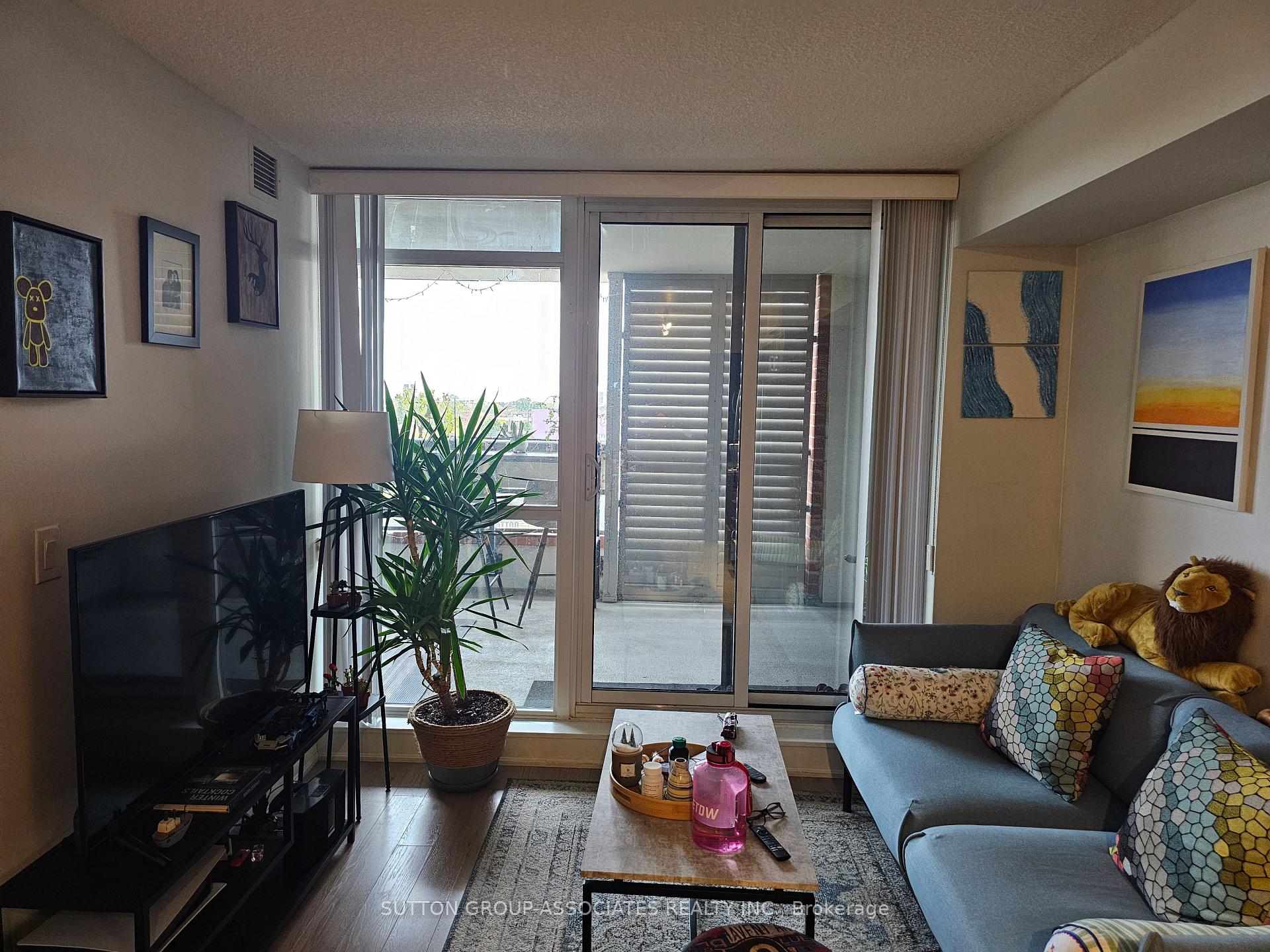 Photo 6 of Unit 541, 830 Lawrence Avenue W, North York, Yorkdale-Glen Park — HOMEH