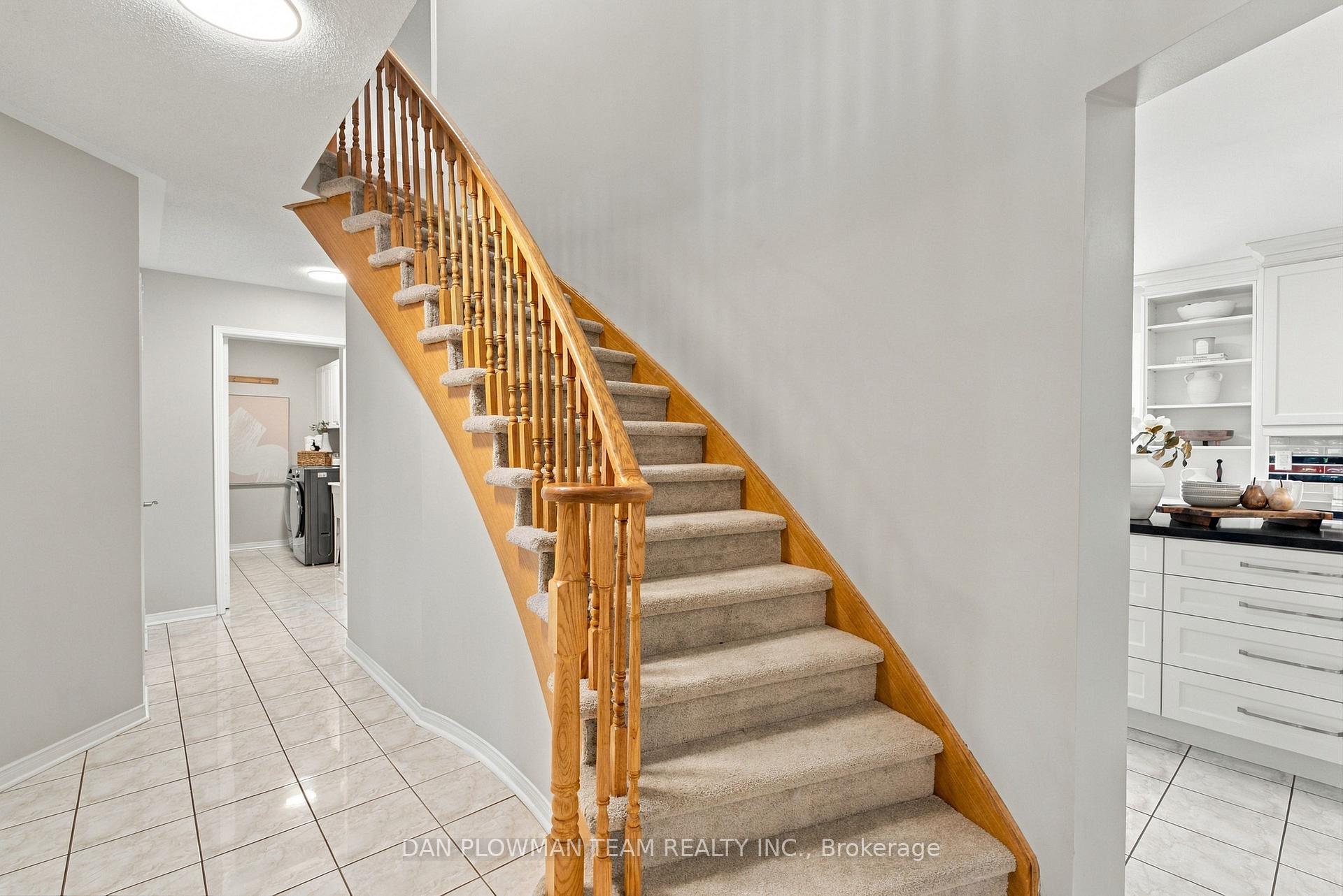 Photo 18 of 980 Langford Street, Oshawa, Eastdale — HOMEH