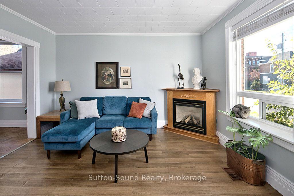 Photo 4 of 1219 2ND Avenue E, Owen Sound — HOMEH