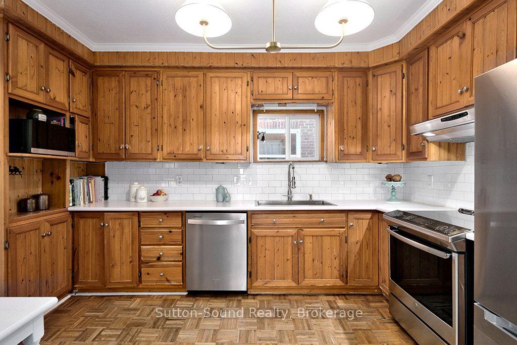 Photo 11 of 1219 2ND Avenue E, Owen Sound — HOMEH