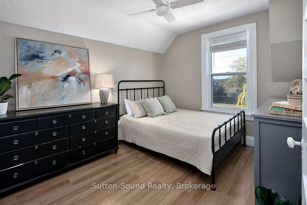 Photo 16 of 1219 2ND Avenue E, Owen Sound — HOMEH