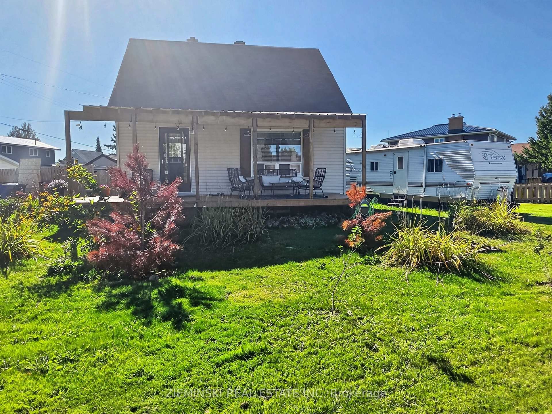 Photo 21 of 1 Bowman Avenue, Black River Matheson, Matheson — HOMEH
