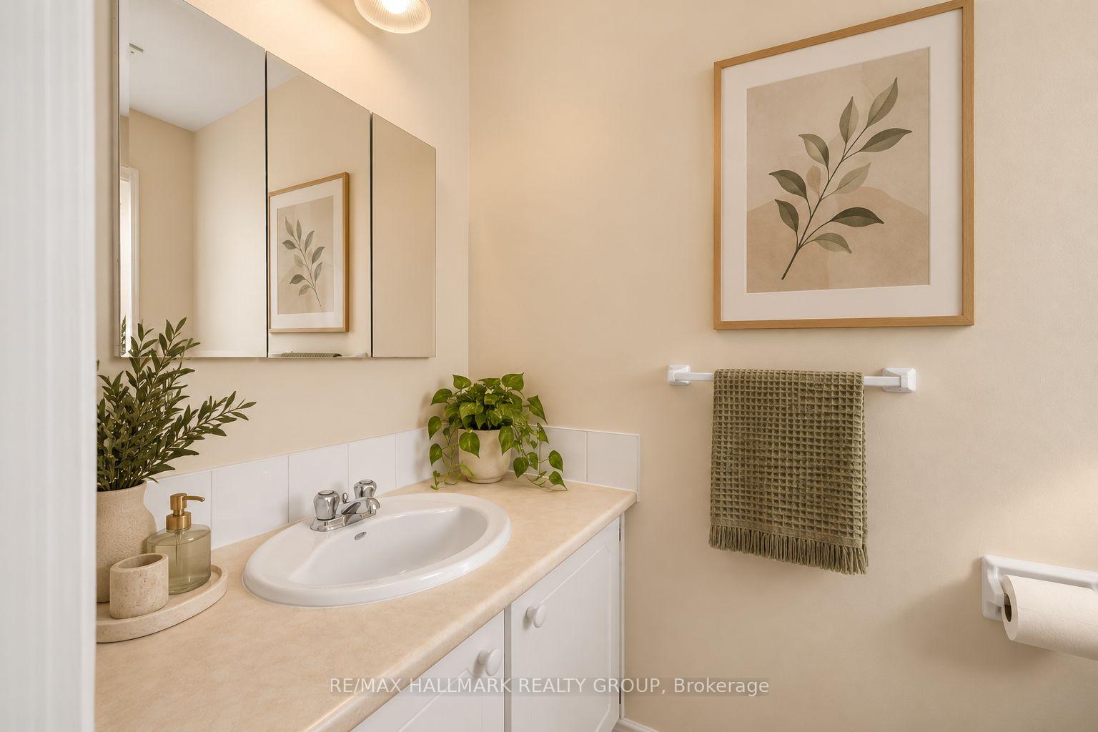 Photo 25 of 1A Forester Crescent, Ottawa, Westcliffe Estates — HOMEH